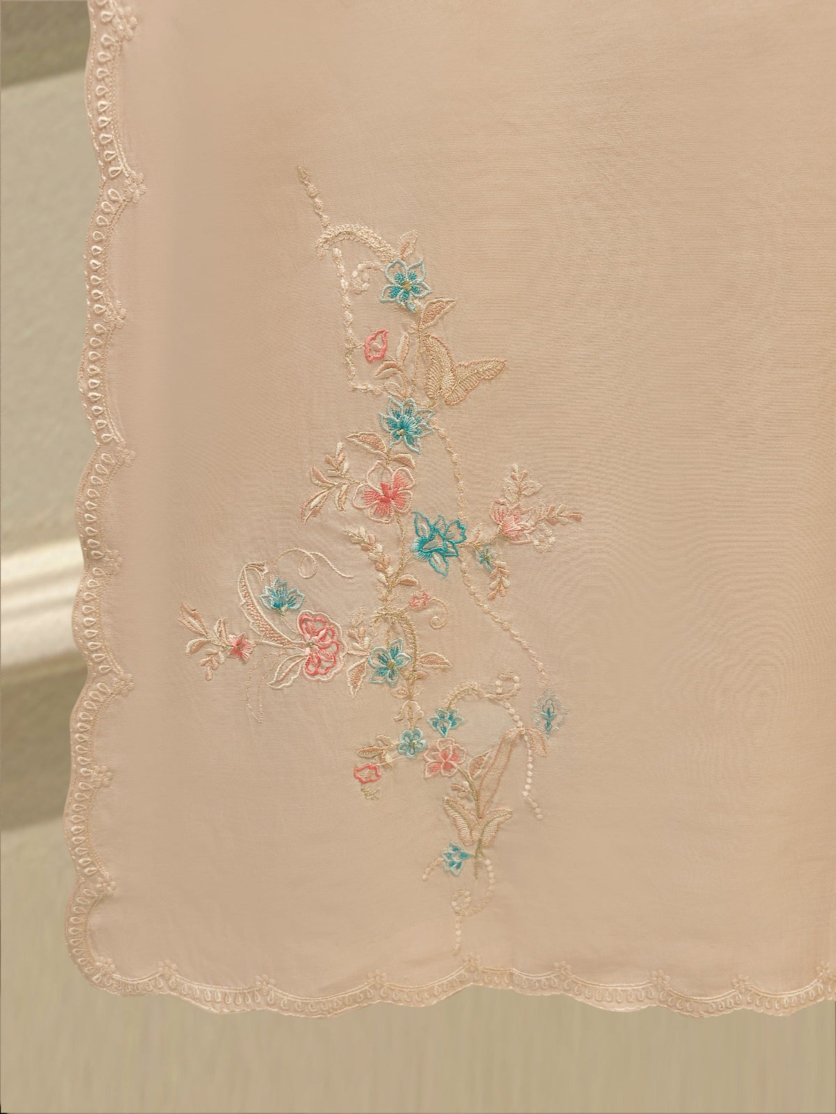 3 Piece - Pure Khaddi Silk Embroidered Suit S115379