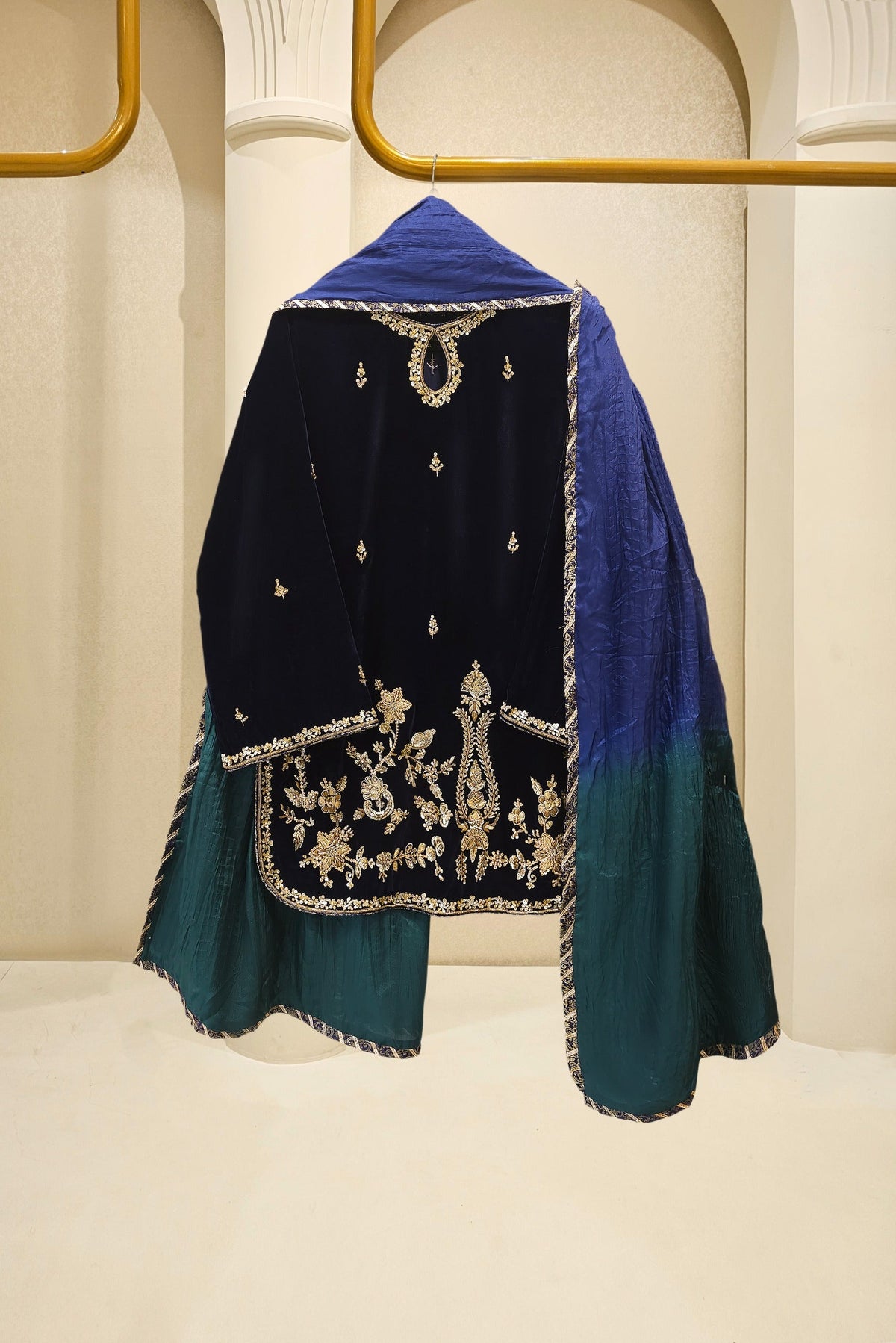 Alita Navy Velvet