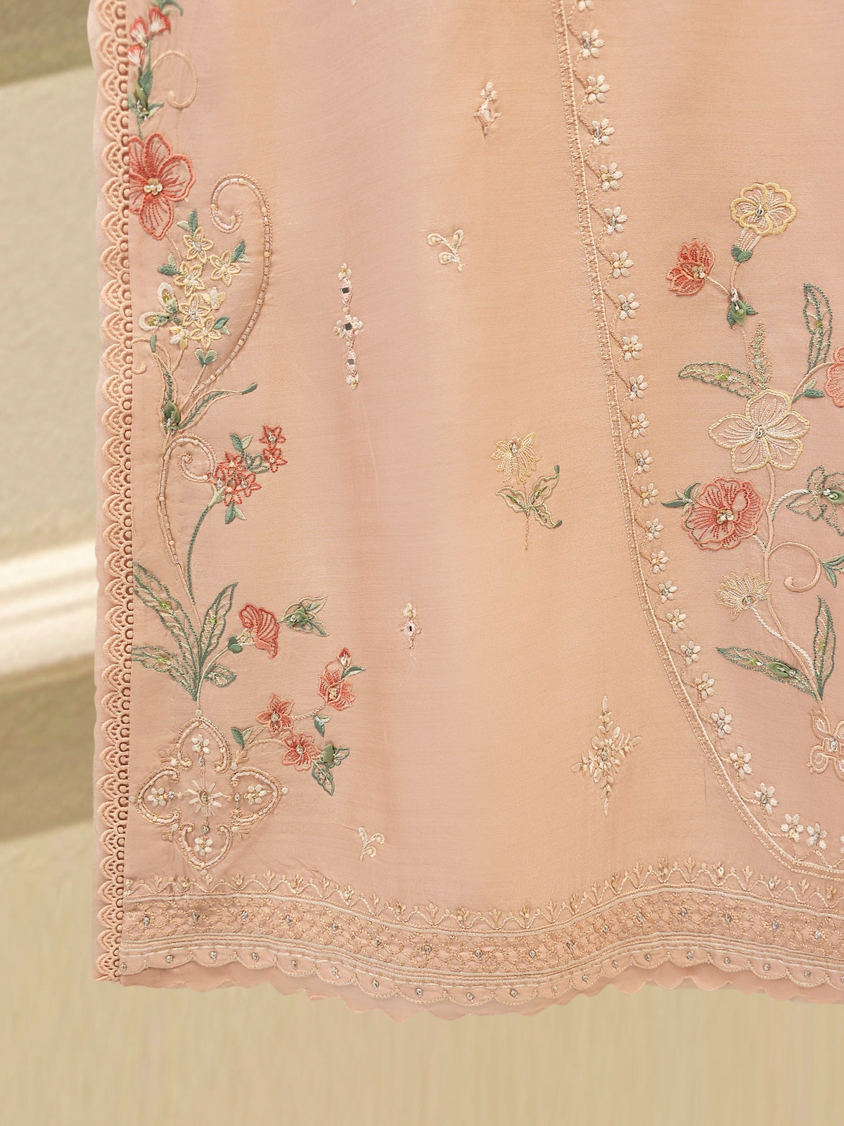 3 Piece - Pure Khaddi Silk Embroidered Suit S115694