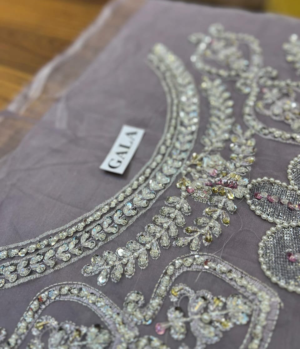 Kanwal Malik – Zarish KM-04 Style