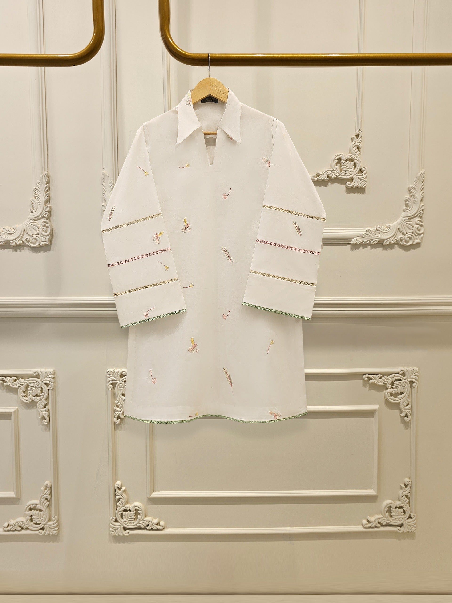 Embroidered Lawn Shirt S112123