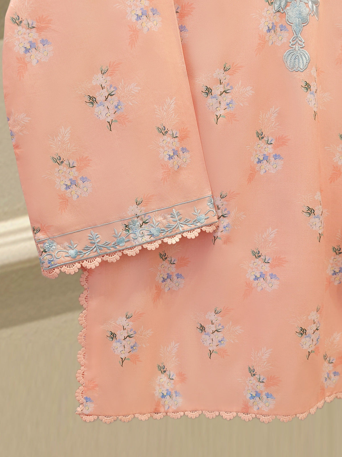 Digital Printed Embroidered Lawn Shirt S112362