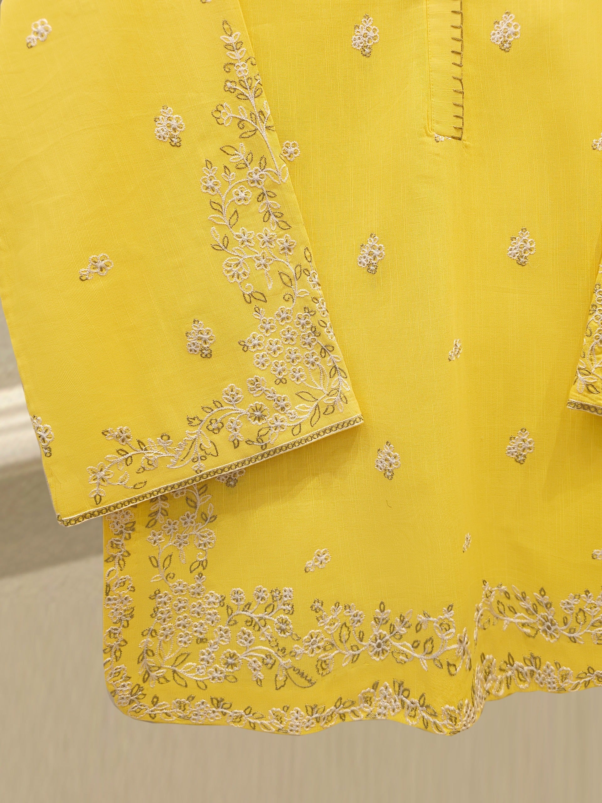 2 Piece - Embroidered Khaddar Suit S112512