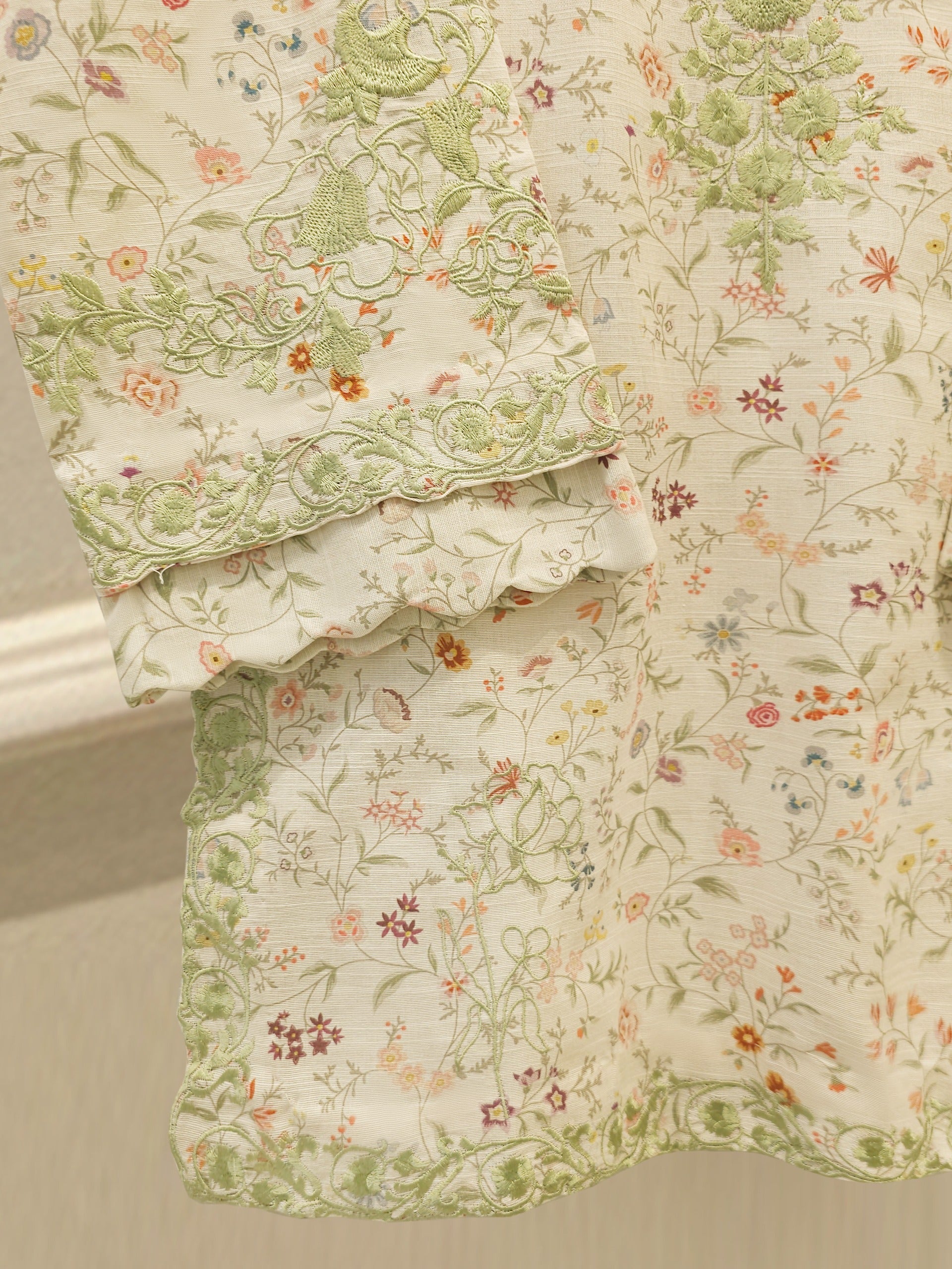 2 Piece - Digital Printed Embroidered Khaddar Suit S112513