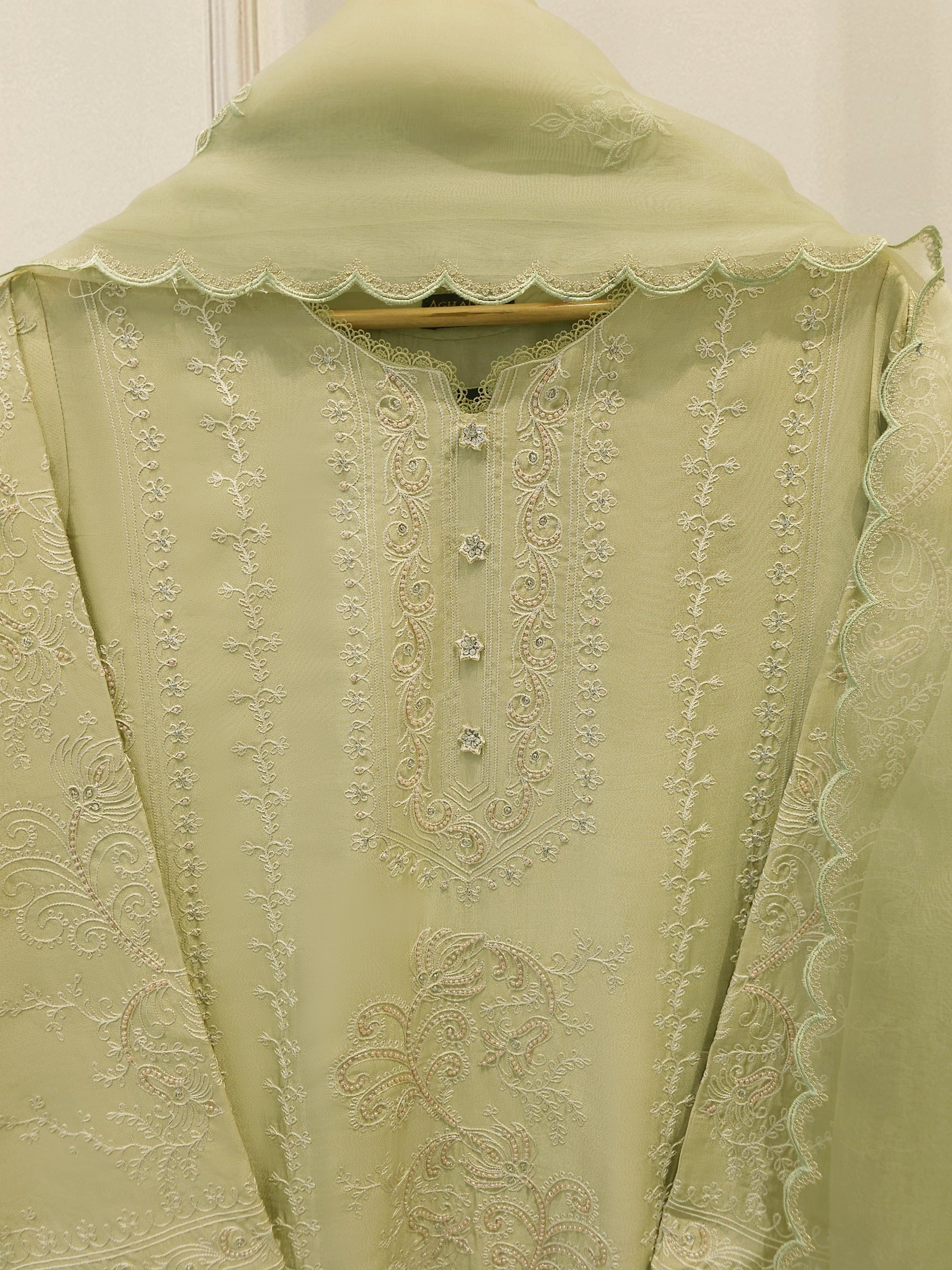 3 Piece- Pure Embroidered Sheesha Silk Suit S112570