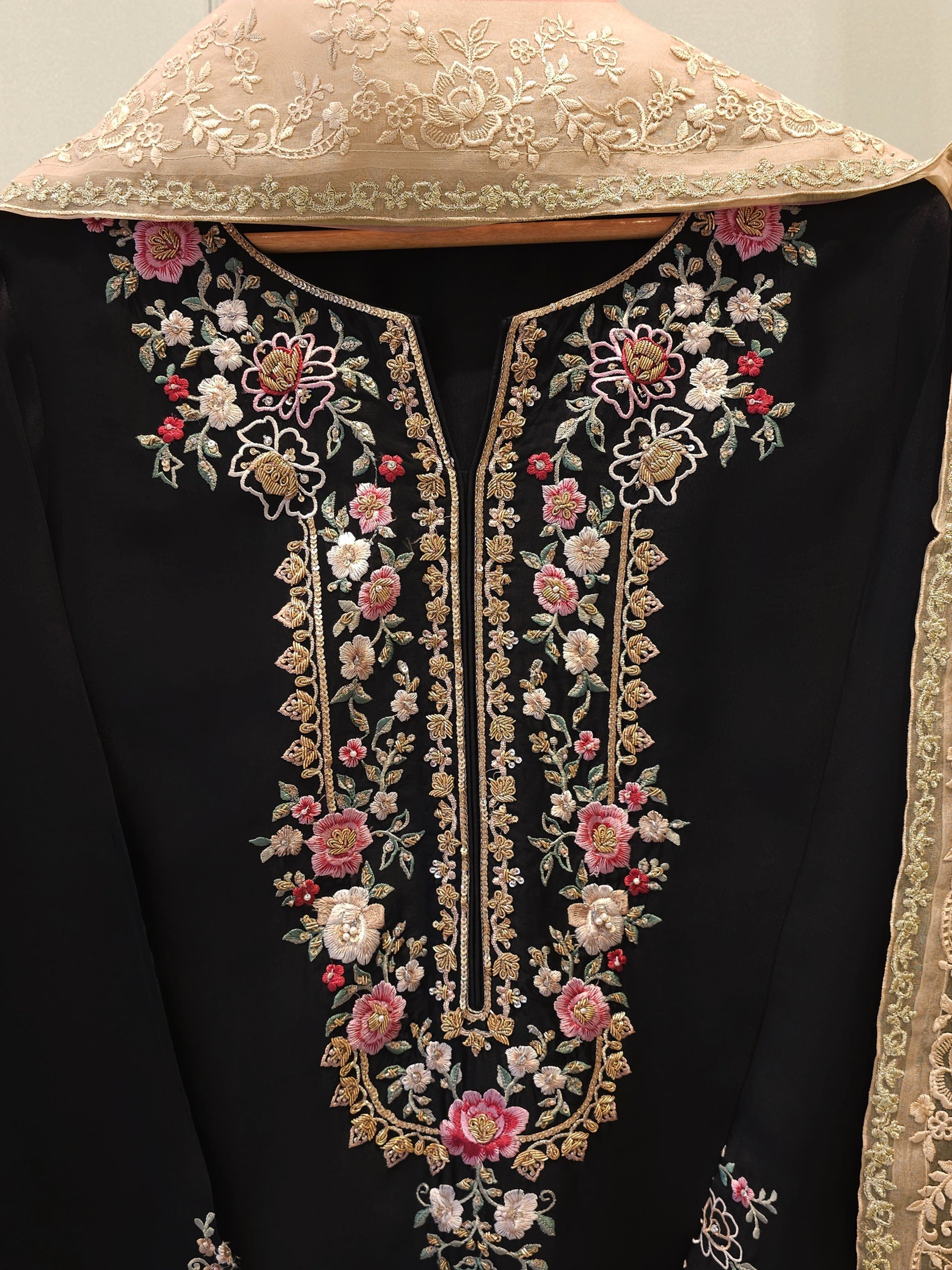 3 Piece- Pure Embroidered Sheesha Silk Suit S112959