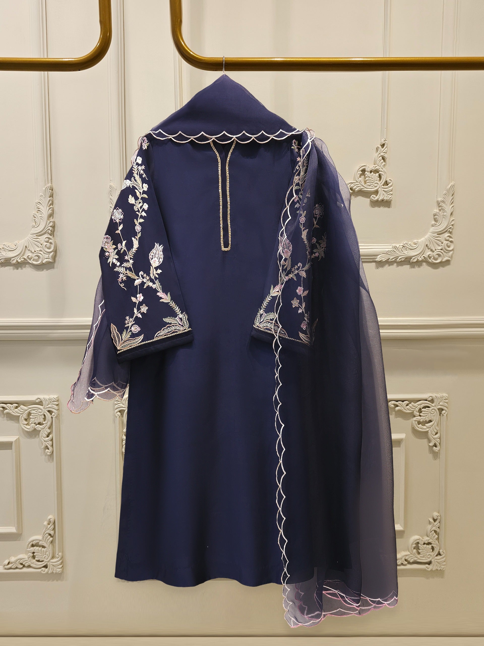 3 Piece- Pure Embroidered Sheesha Silk Suit S112967