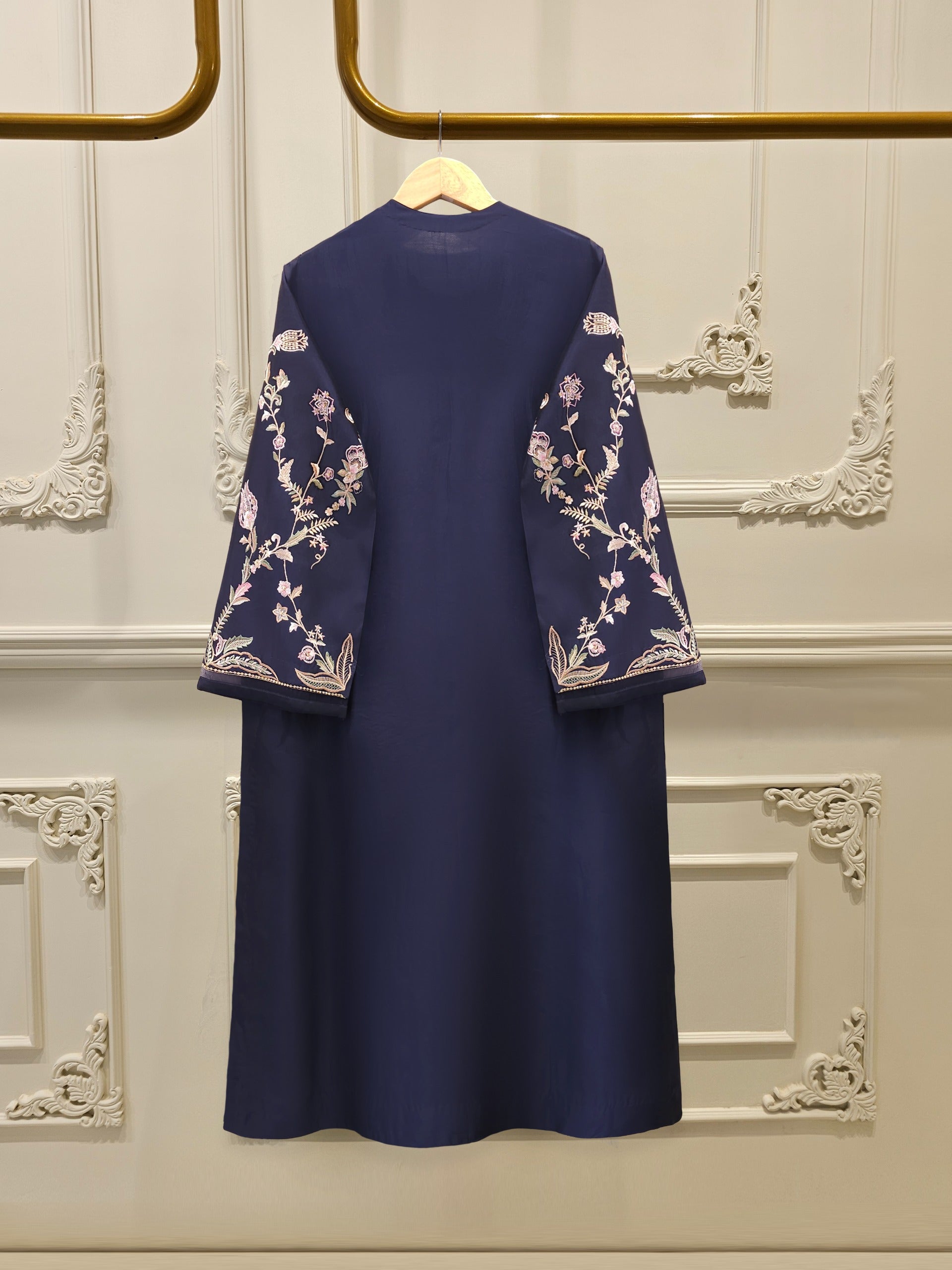 3 Piece- Pure Embroidered Sheesha Silk Suit S112967