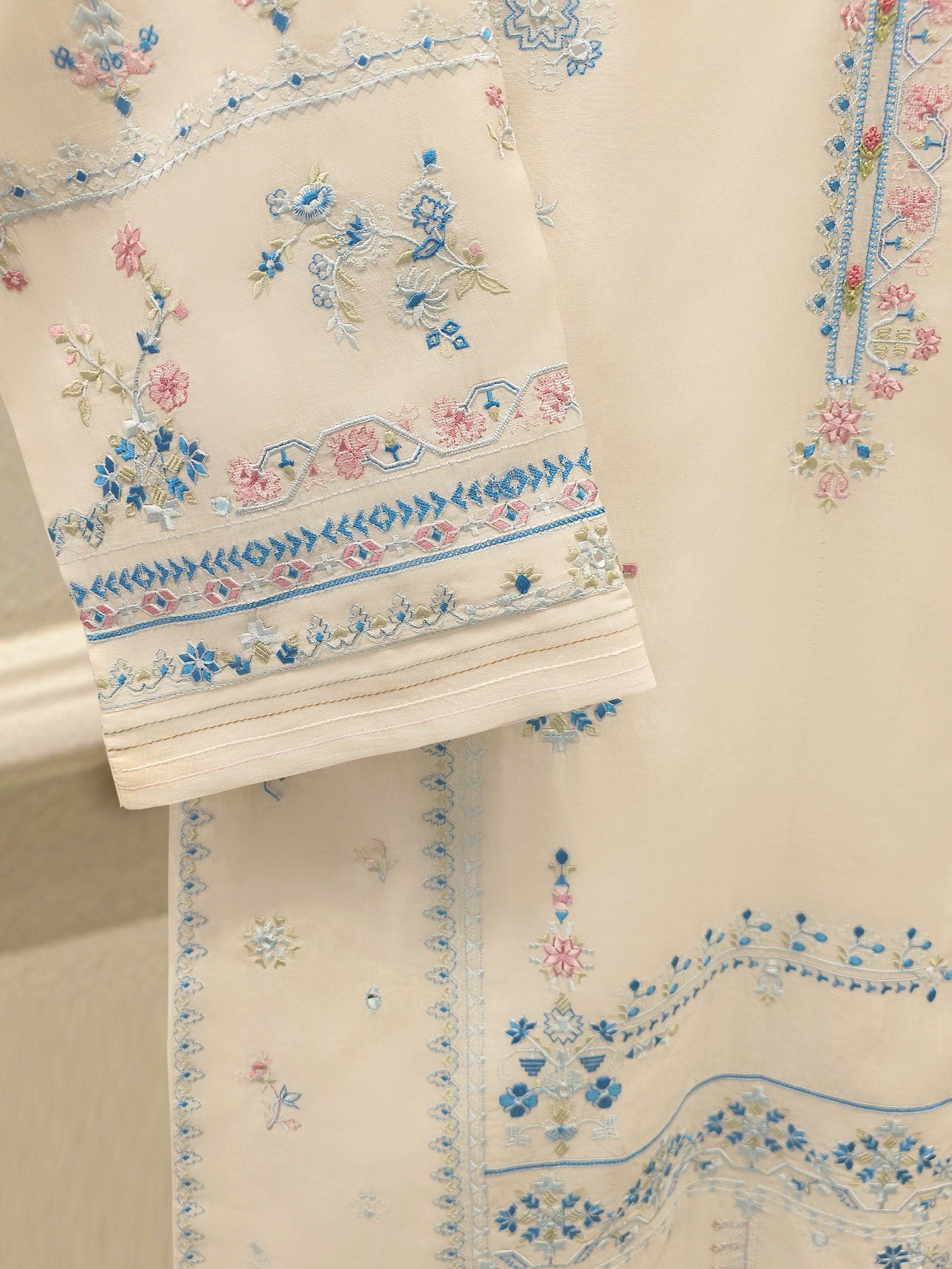 3 Piece - Embroidered Kora Cotton Suit S113019