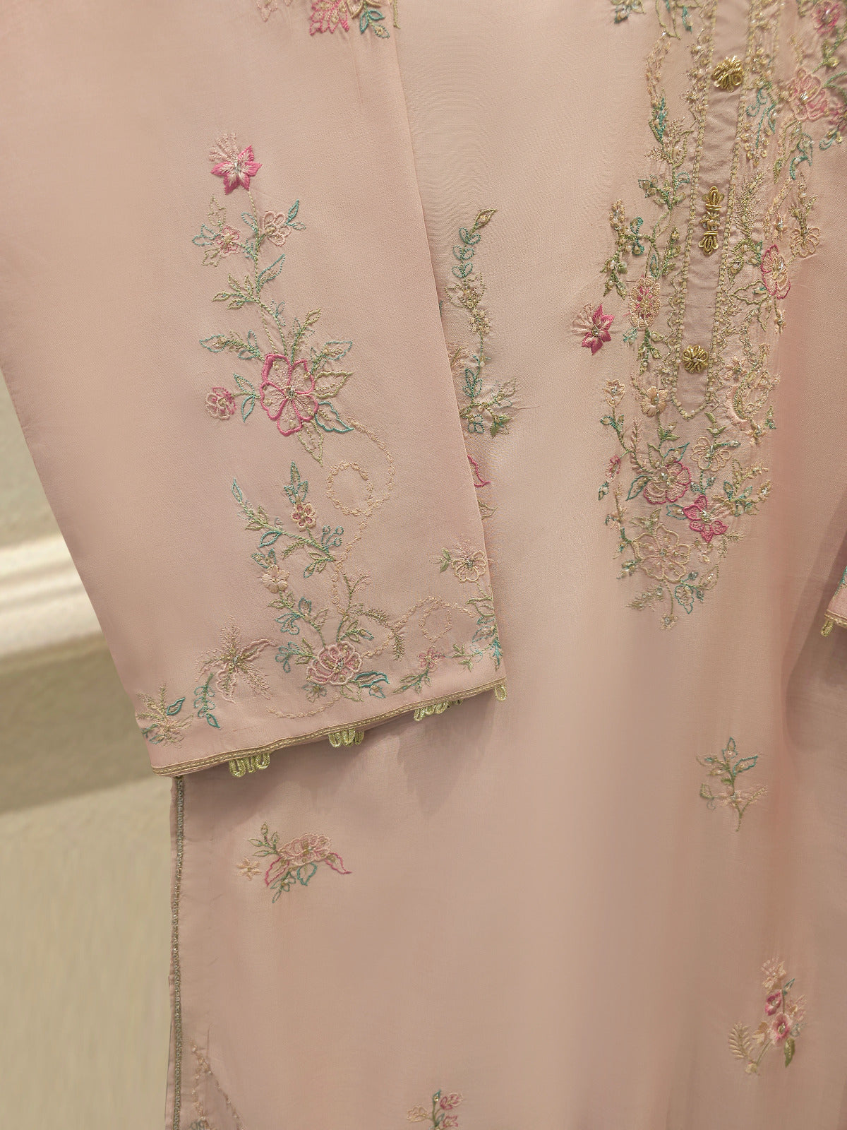 3 Piece- Pure Sheesha Silk Embroidered Suit S113387