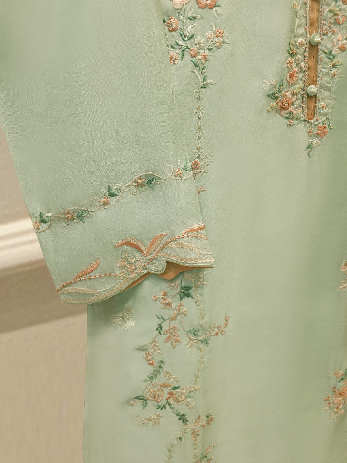 3 Piece- Pure Sheesha Silk Embroidered Suit S113491