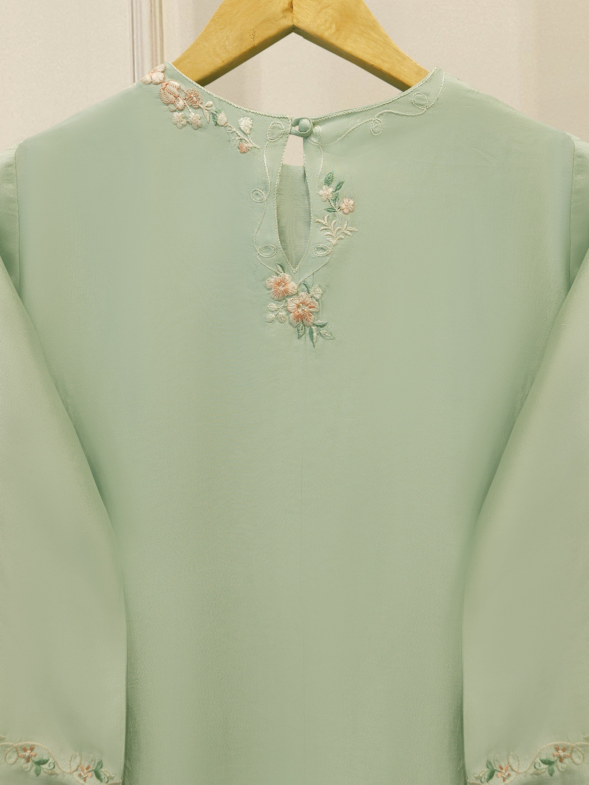 3 Piece- Pure Sheesha Silk Embroidered Suit S113491