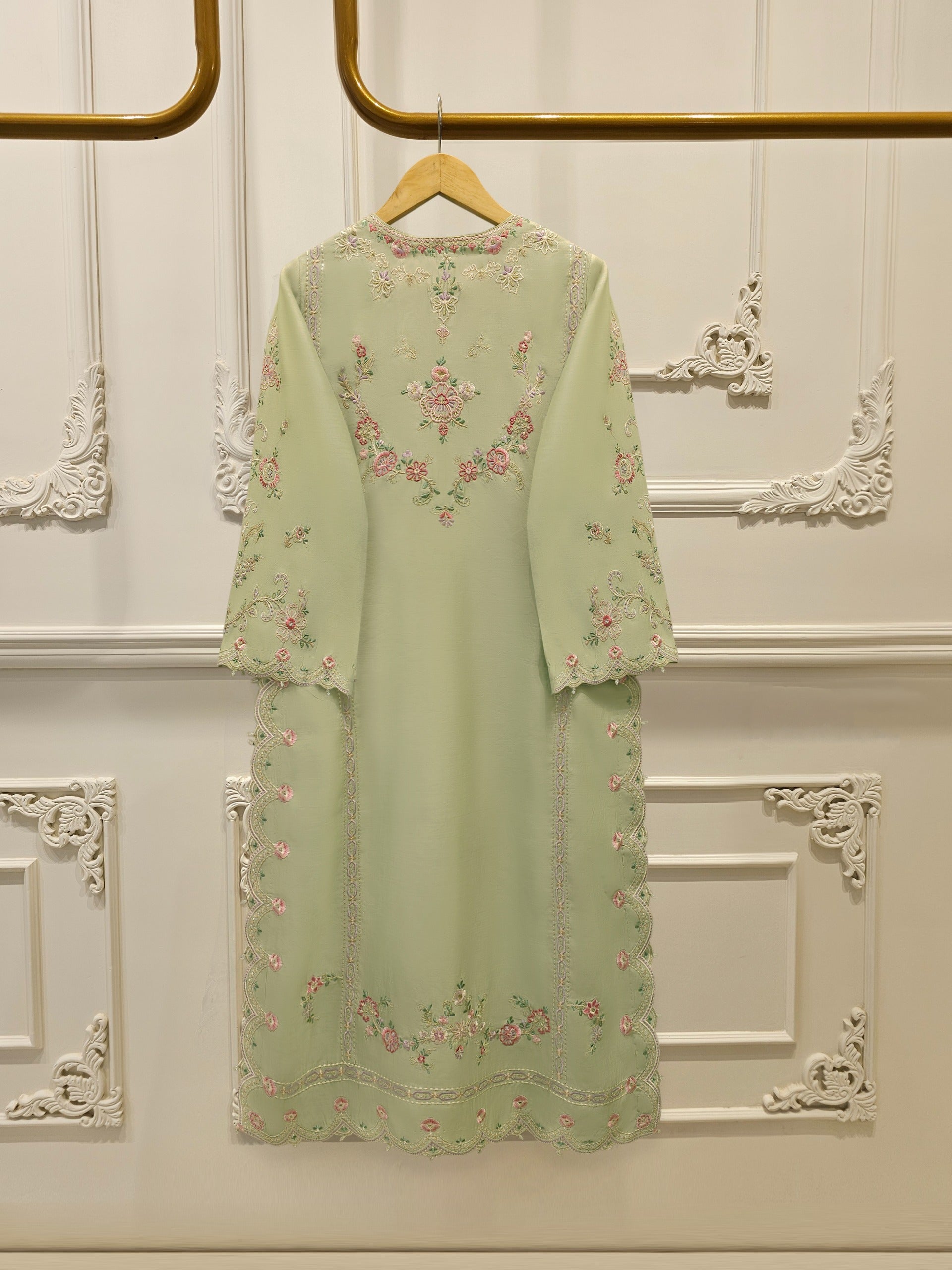 3 Piece - Pure Khaddi Silk Embroidered Suit S114061