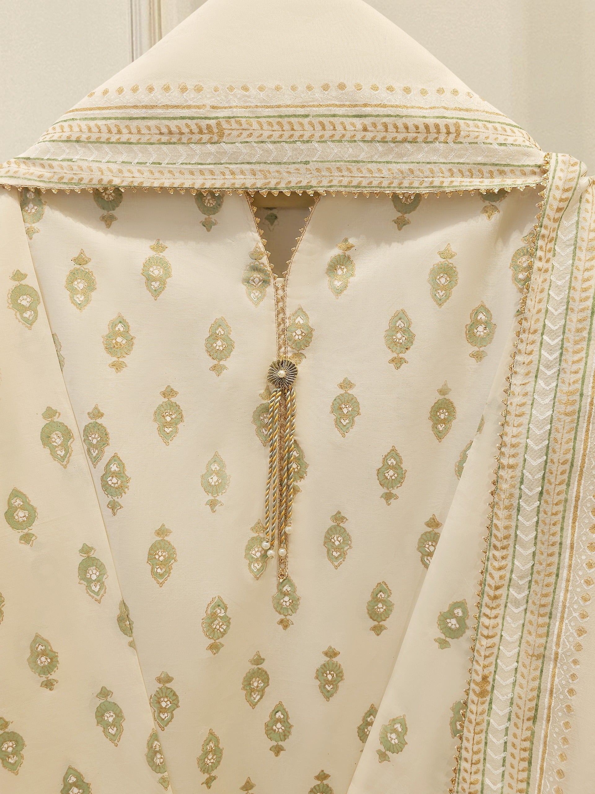 3 Piece - Hand Block Printed Kora Cotton Suit S114195