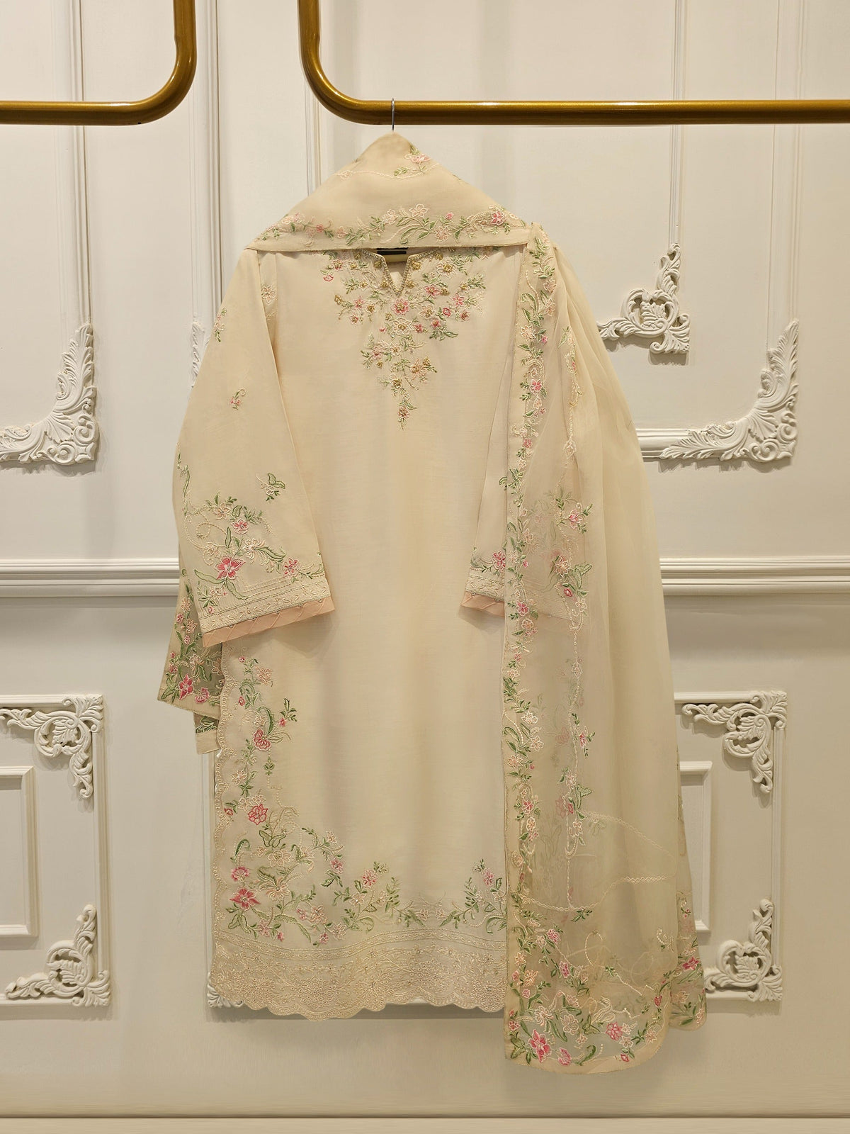 3 Piece - Pure Khaddi Silk Embroidered S114405
