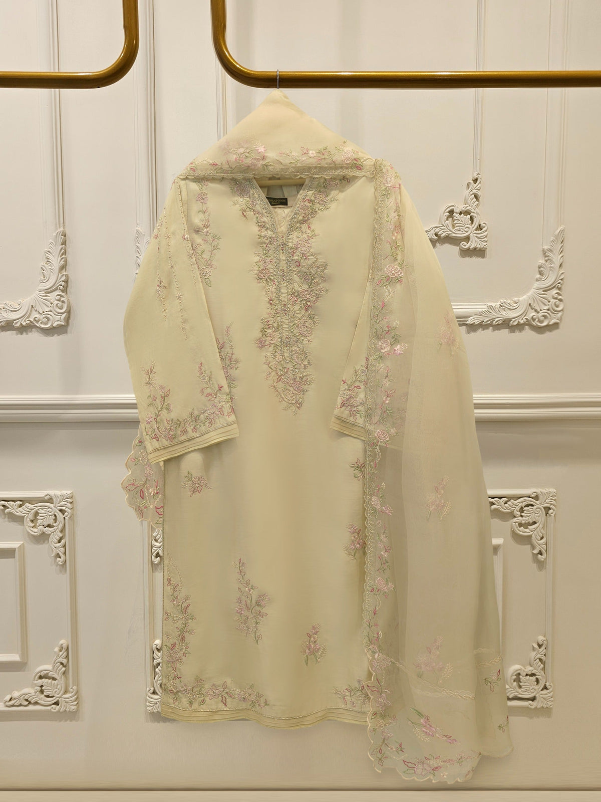 3 Piece - Pure Khaddi Silk Embroidered S114431