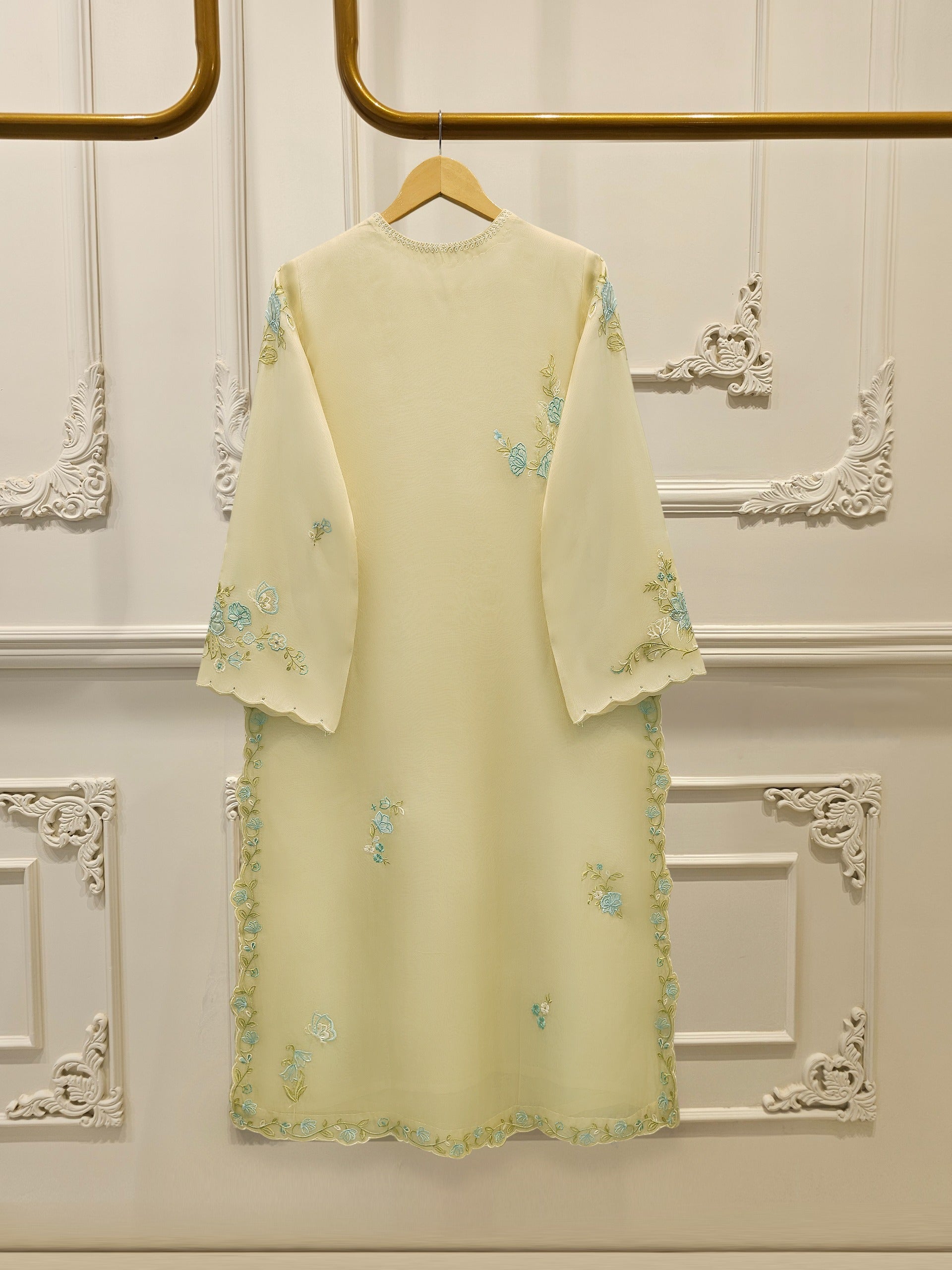 3 Piece - Pure Organza Embroidered Suit S114530