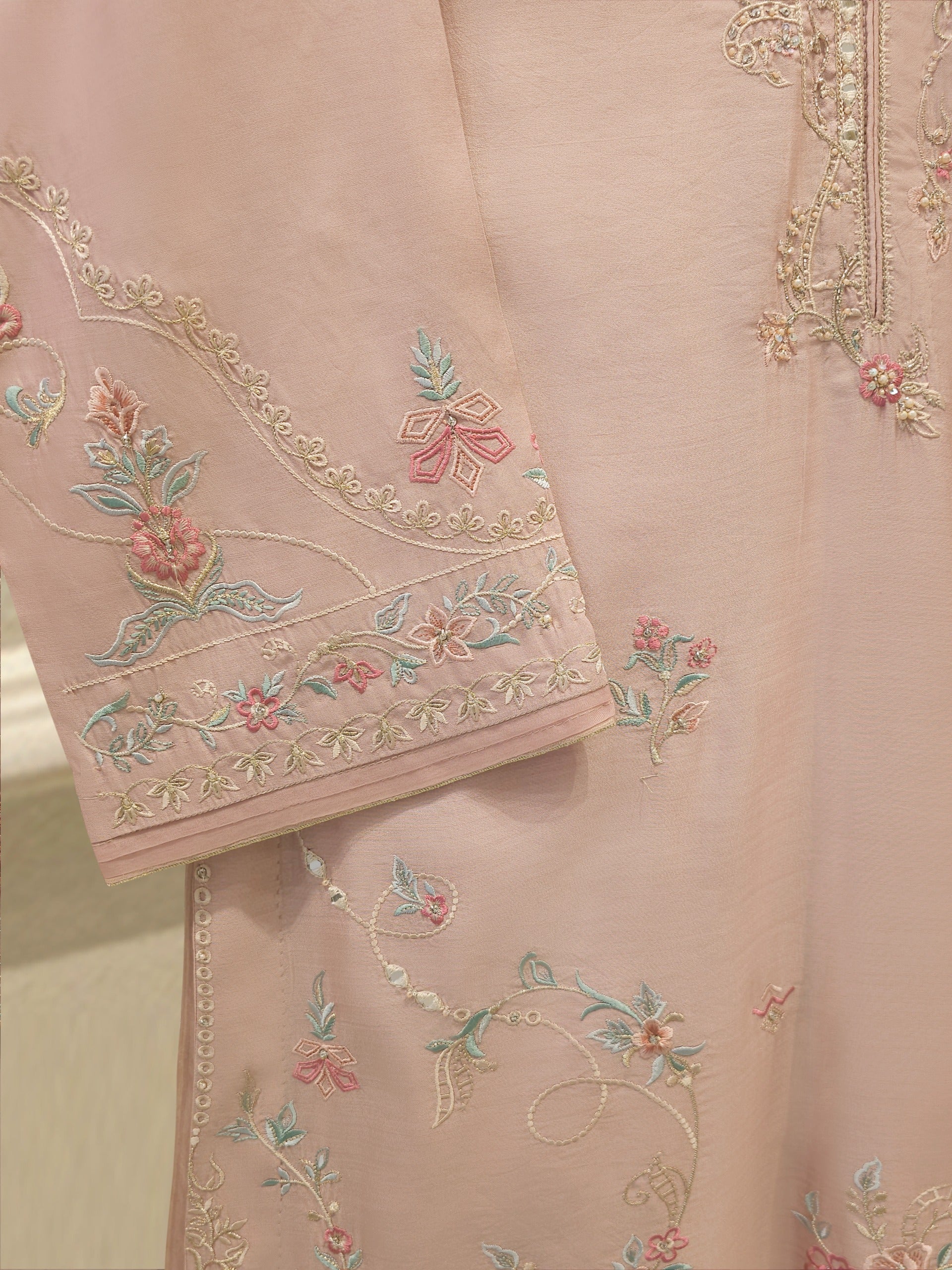 3 Piece - Pure Khaddi Silk Embroidered Suit S114730