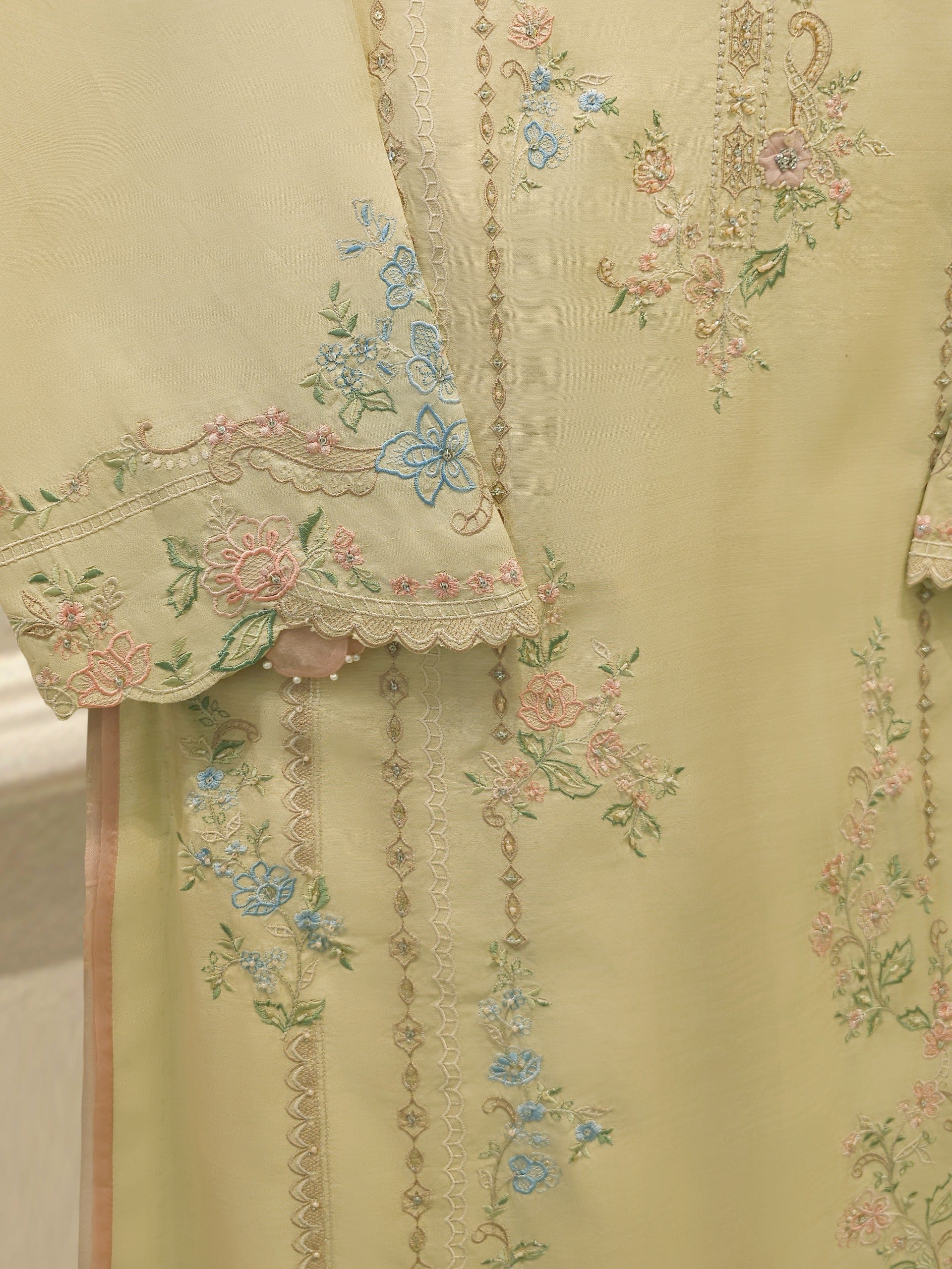 3 Piece - Pure Khaddi Silk Embroidered Suit S114762