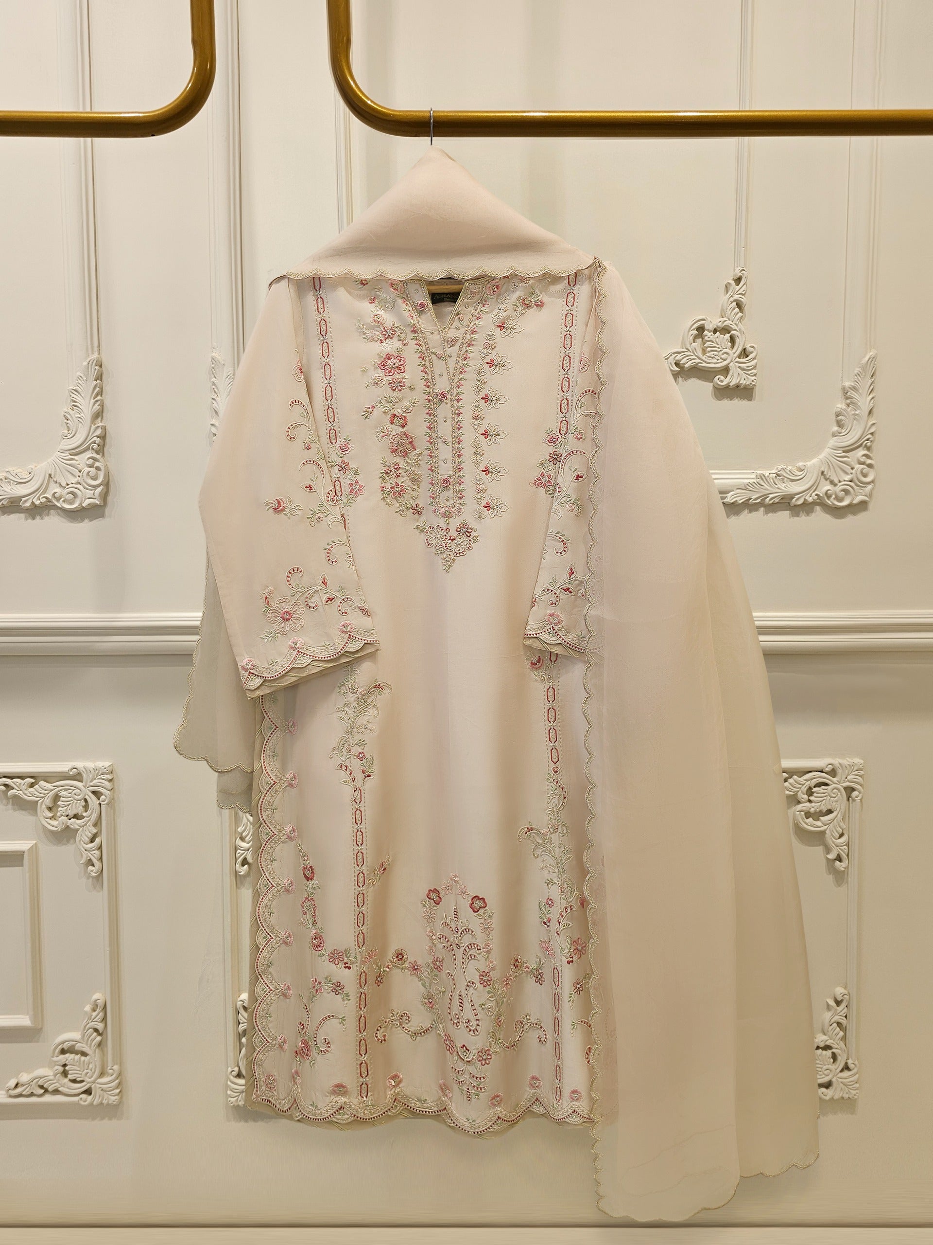 3 Piece- Pure Sheesha Silk Embroidered Suit S114755