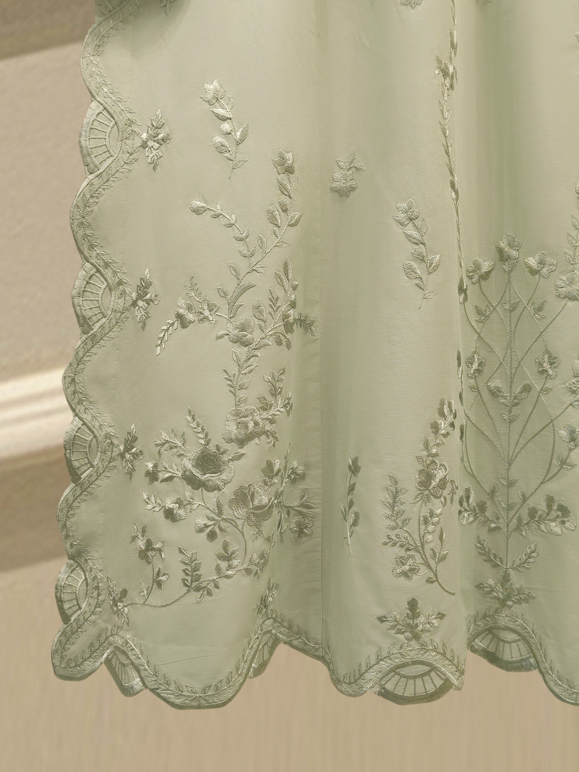3 Piece - Embroidered Cambric Suit S114854