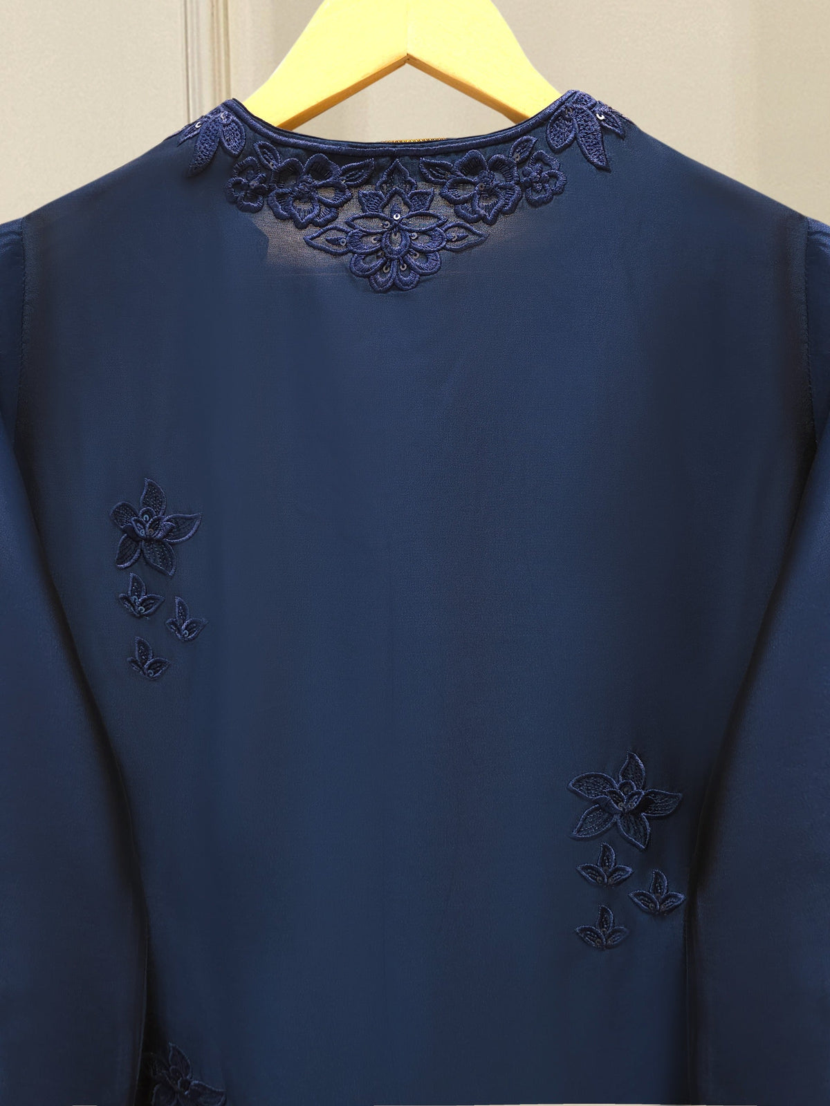 3 Piece- Pure Sheesha Silk Embroidered Suit S114947