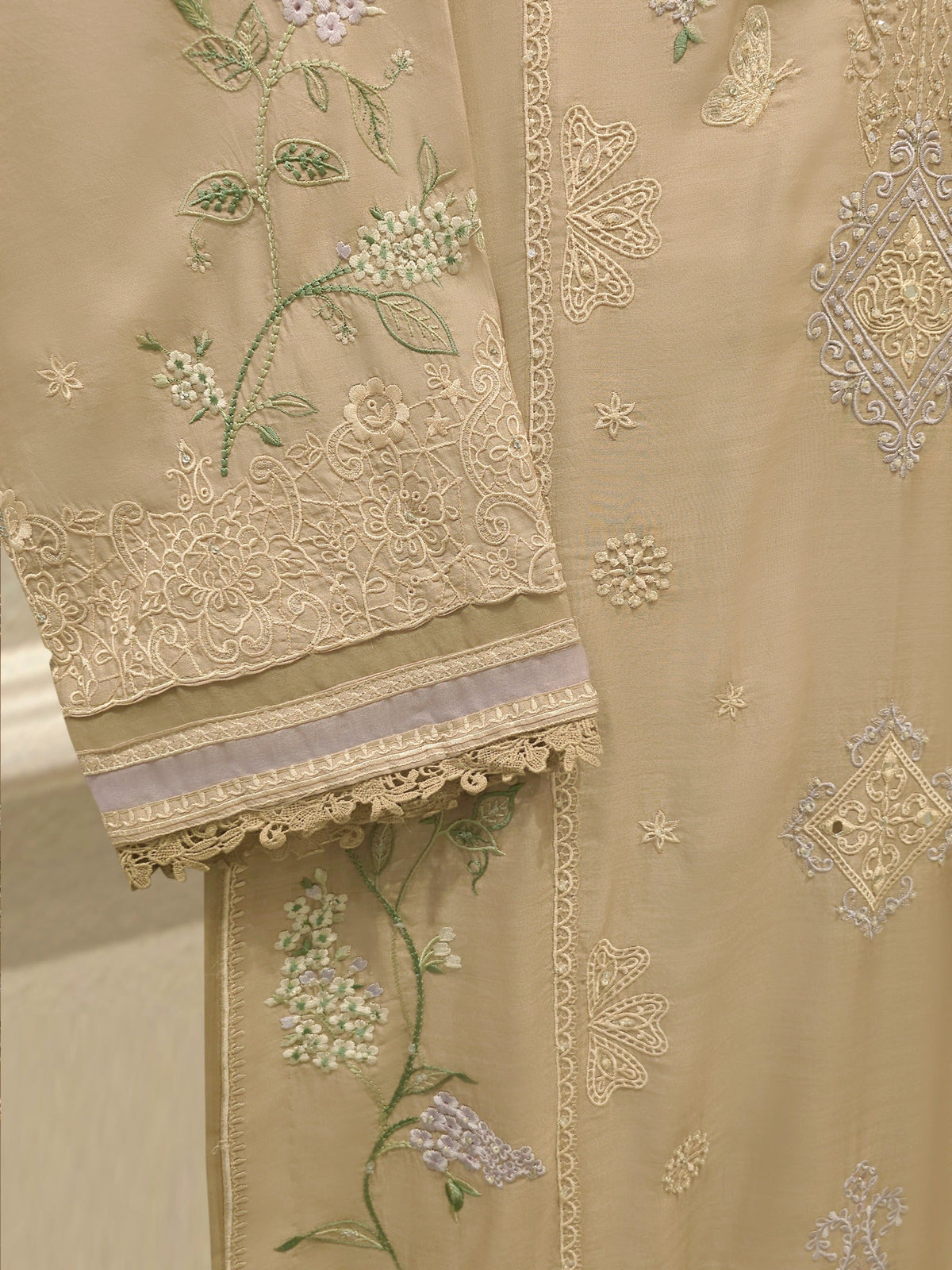 3 Piece - Embroidered Khadi Silk Suit WS00395