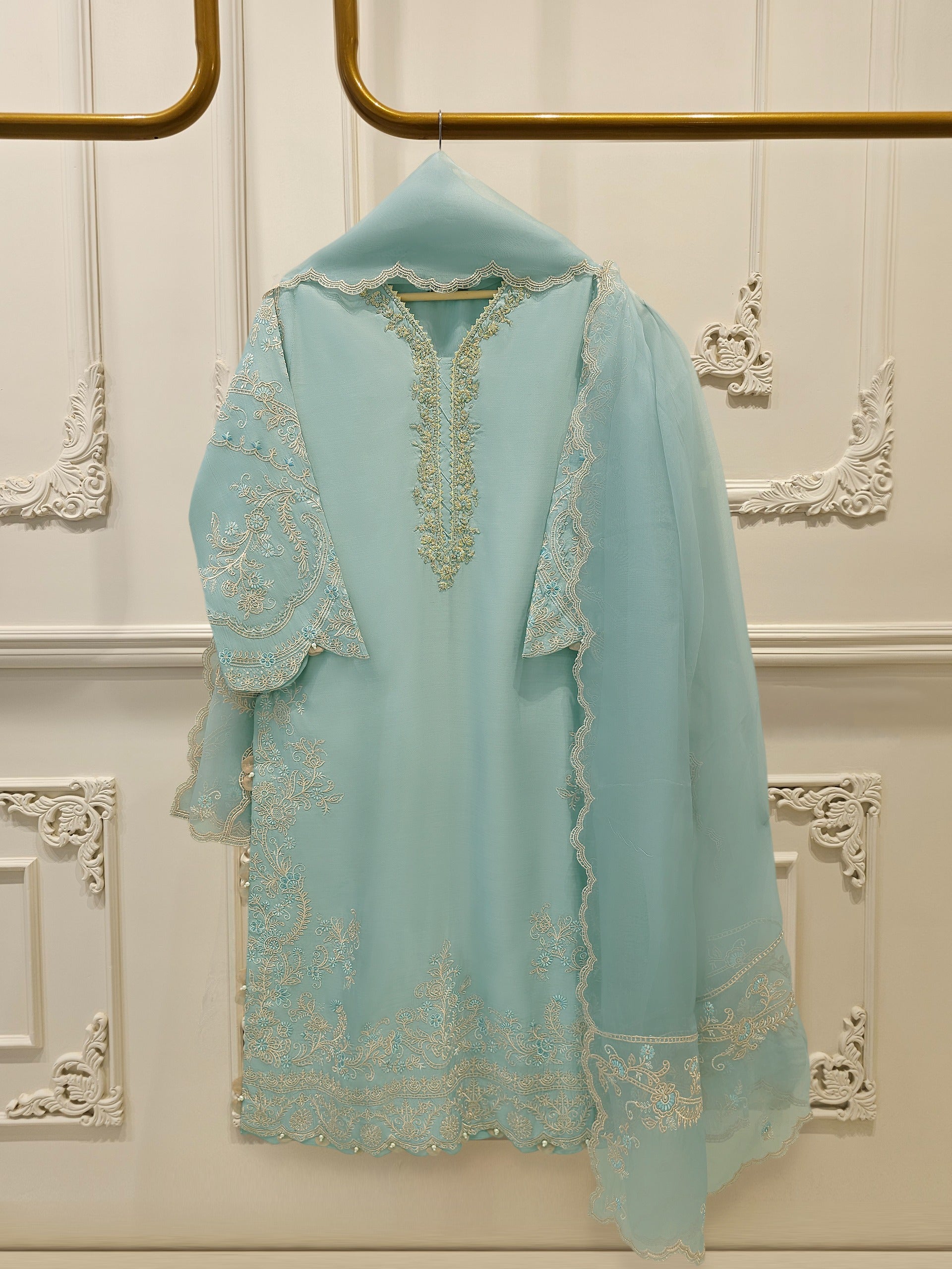 3 Piece - Pure Khaddi Silk Embroidered Suit S115136