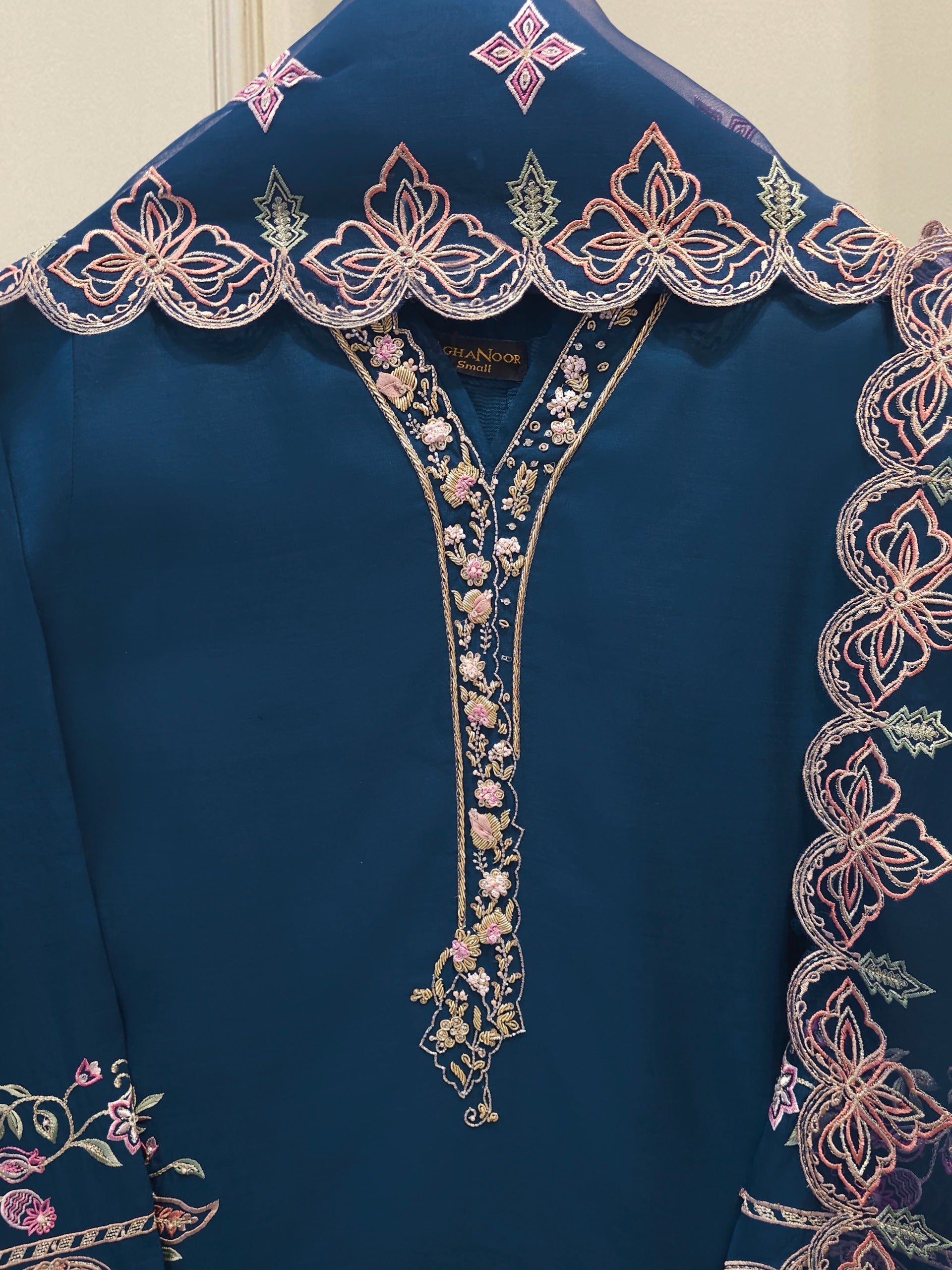 3 Piece - Pure Khaddi Silk Embroidered Suit S115233