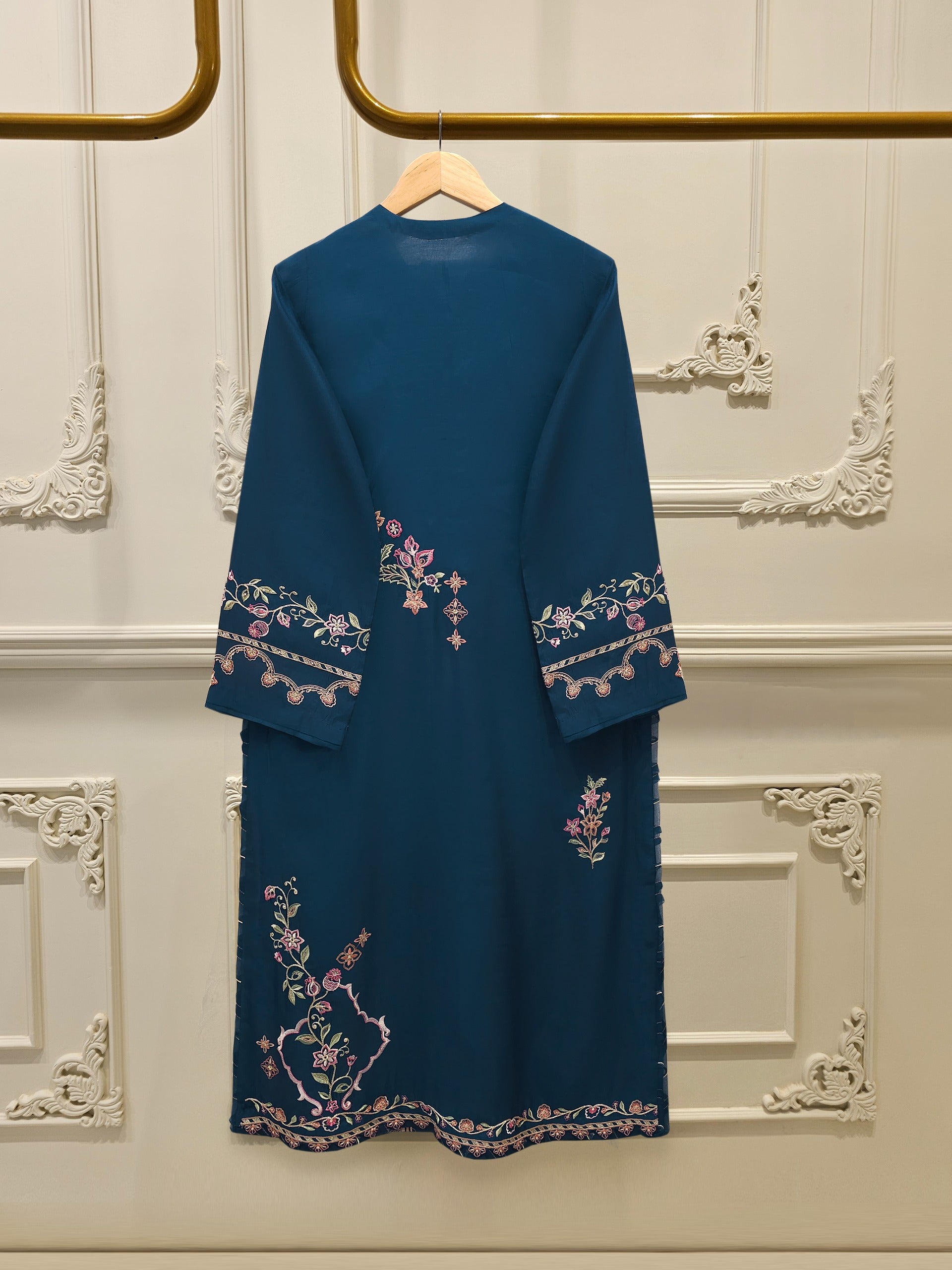 3 Piece - Pure Khaddi Silk Embroidered Suit S115233