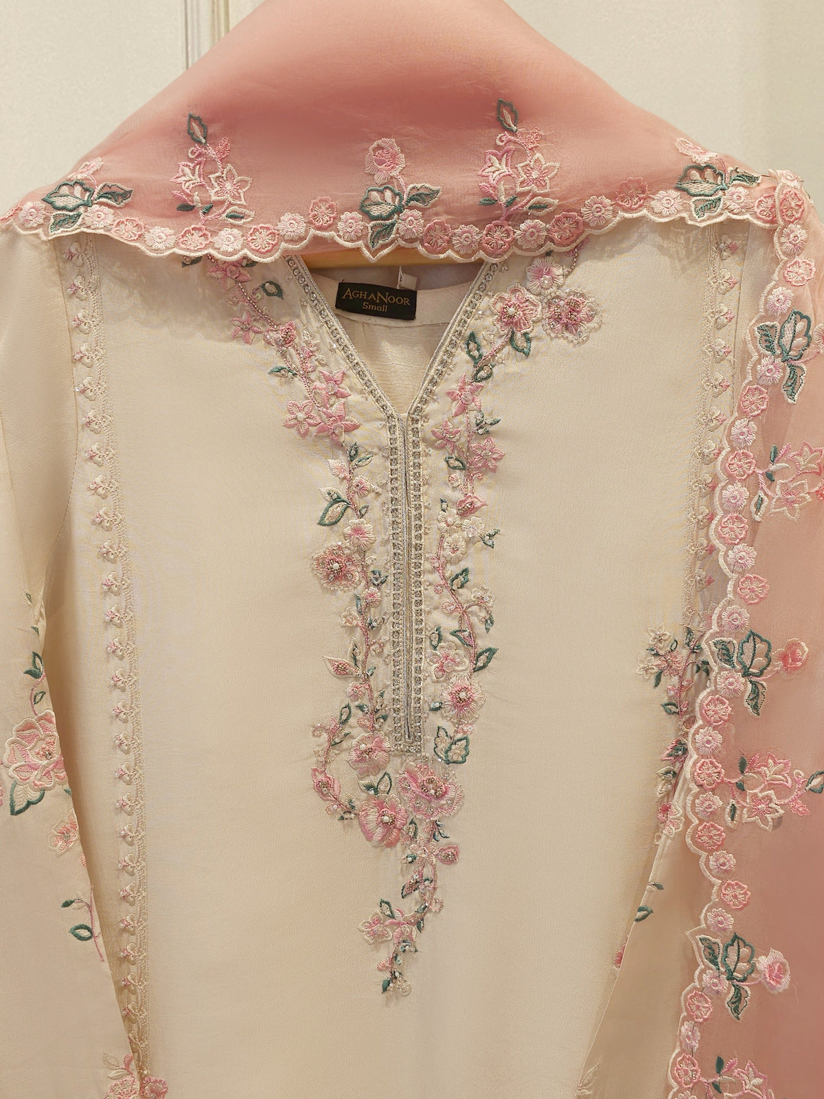 3 Piece- Pure Sheesha Silk Embroidered Suit S115345