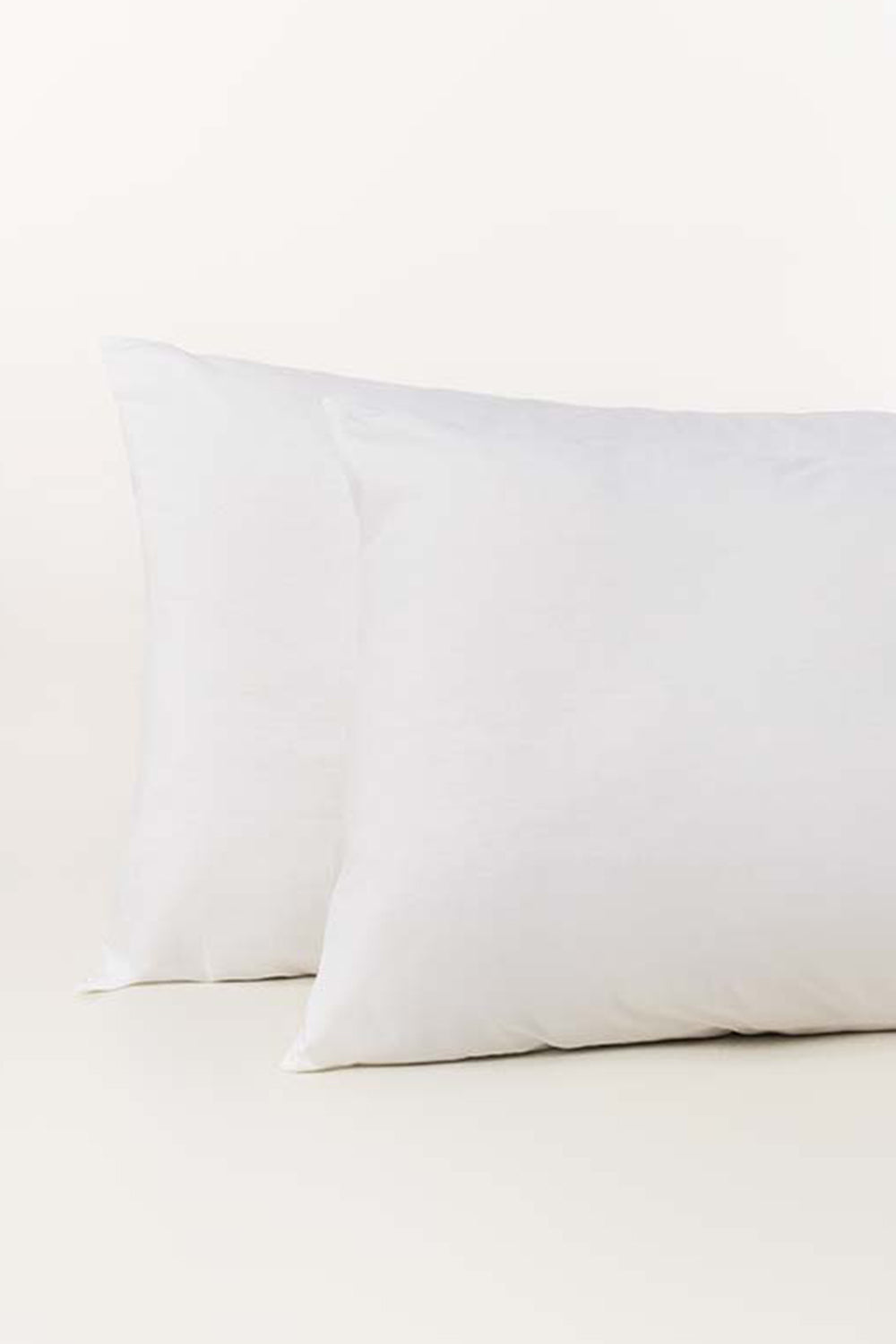 White 2Pcs Dyed Pillow Pack