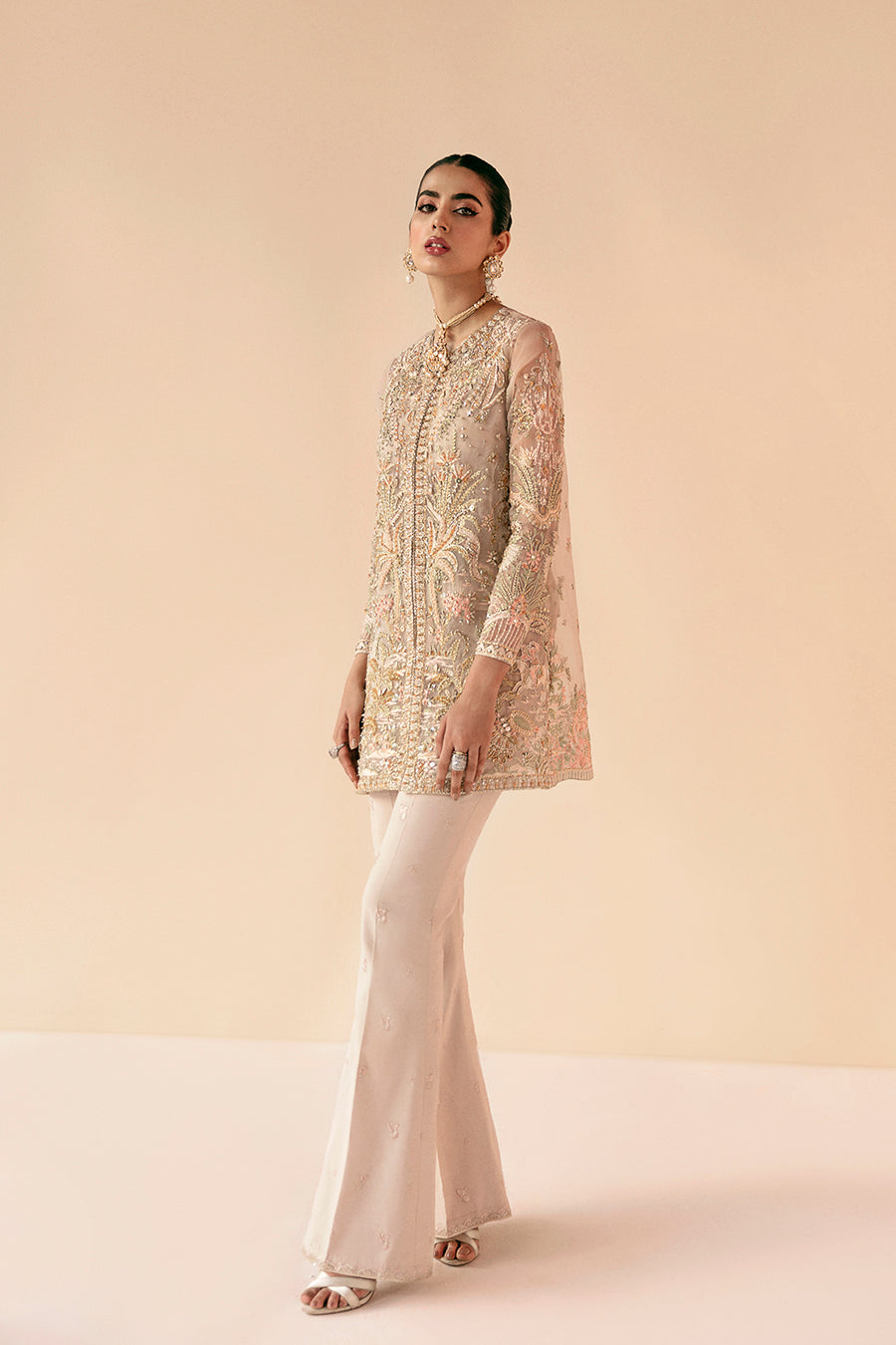 https://cdn.shopify.com/s/files/1/0523/4327/5696/products/Yaren-1.jpg?v=1755961617