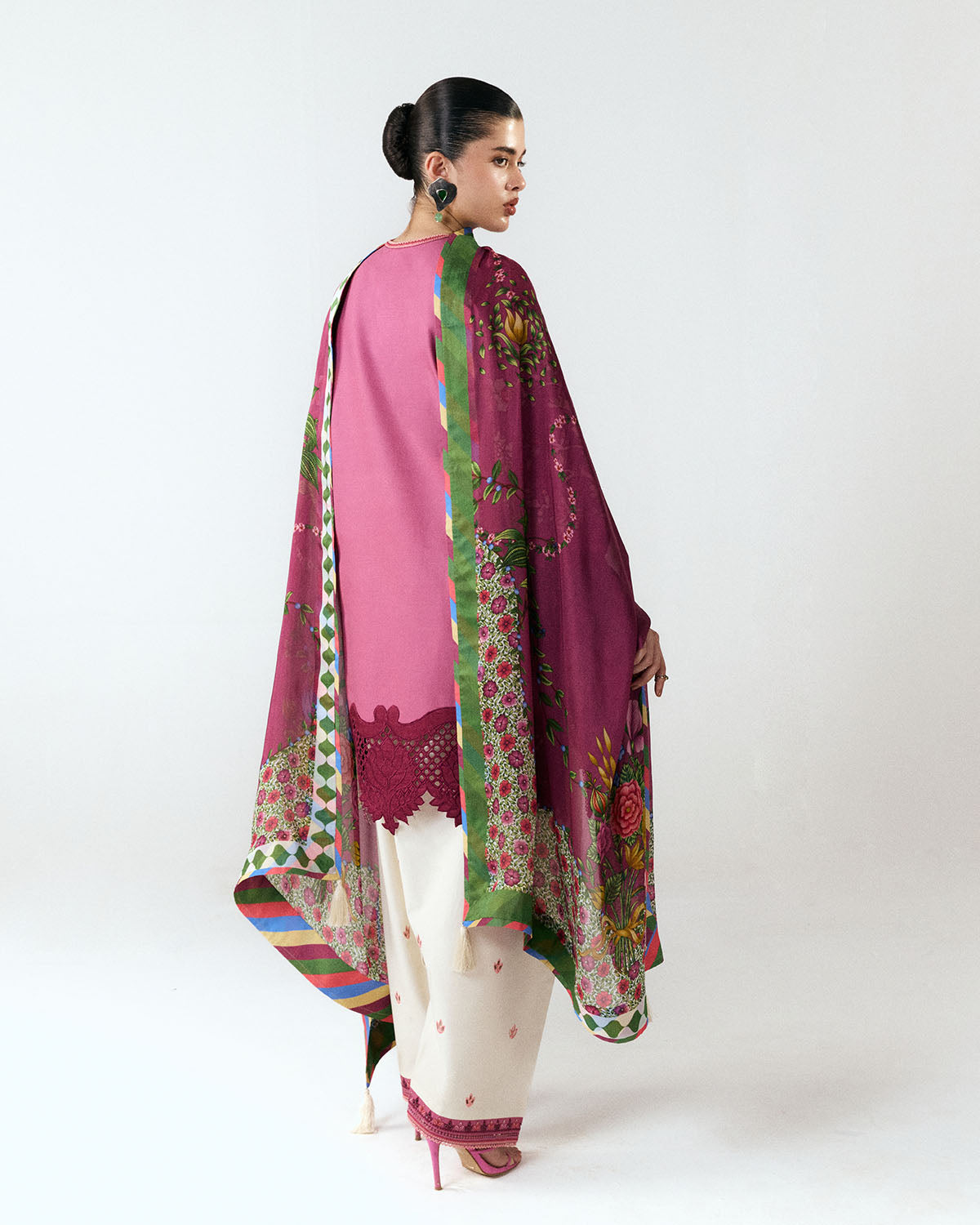 Jugnu Lahore