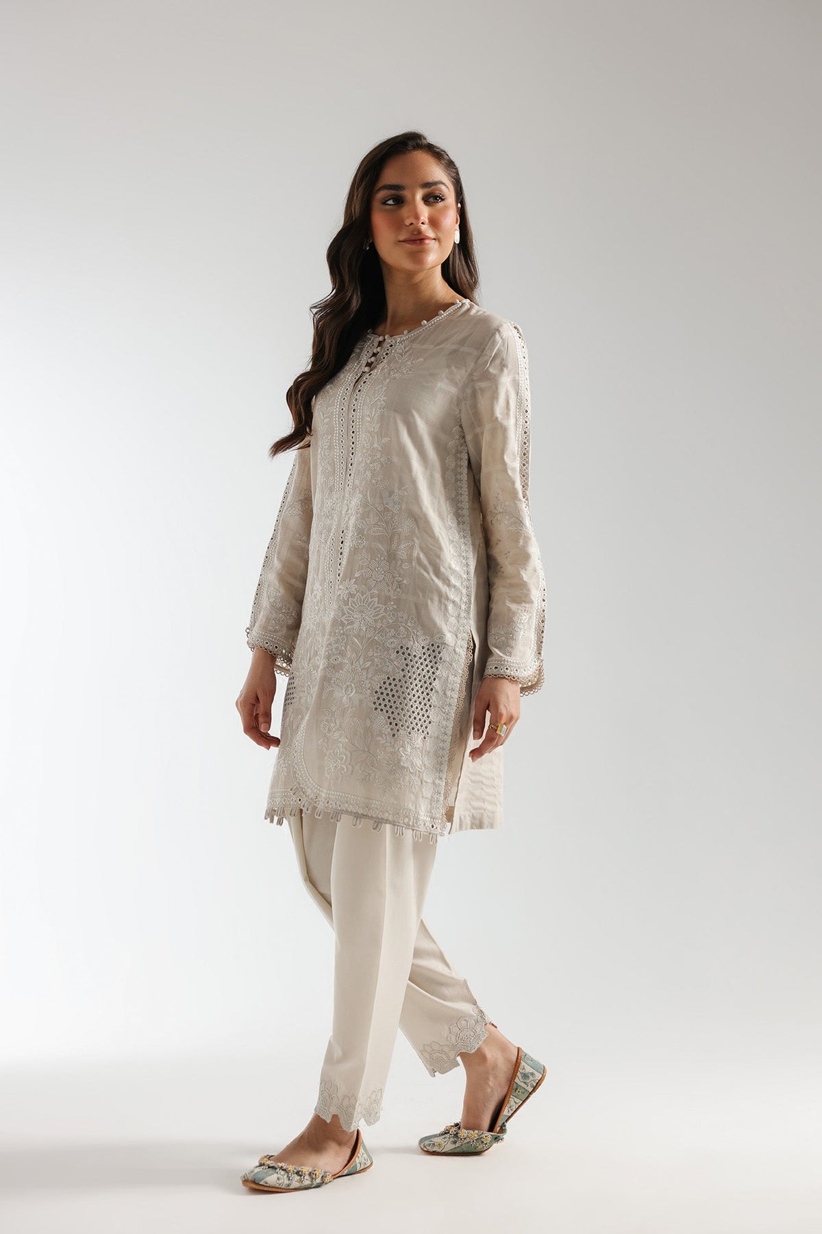 EMBROIDERED SUIT STONE | E3057/103/817 (RTS)