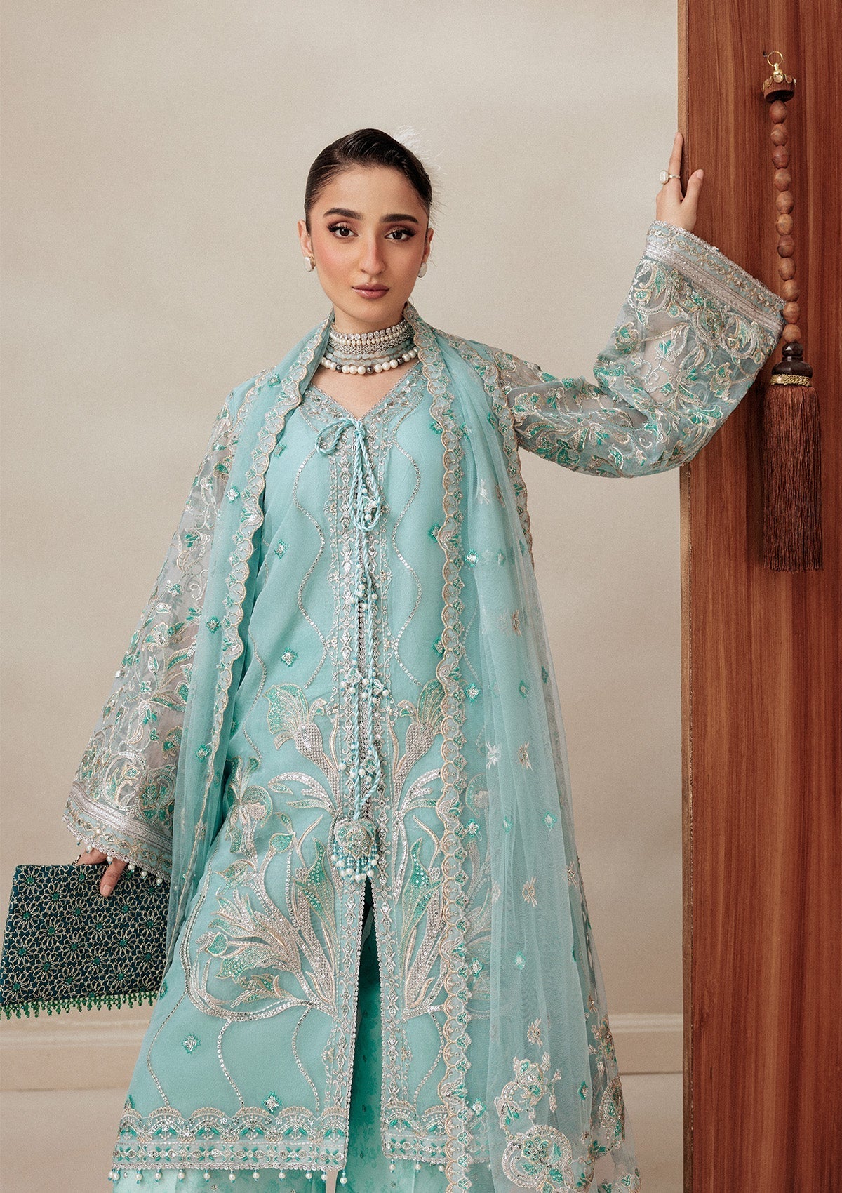 Aik Atelier – Aikshaam Look 06 Style