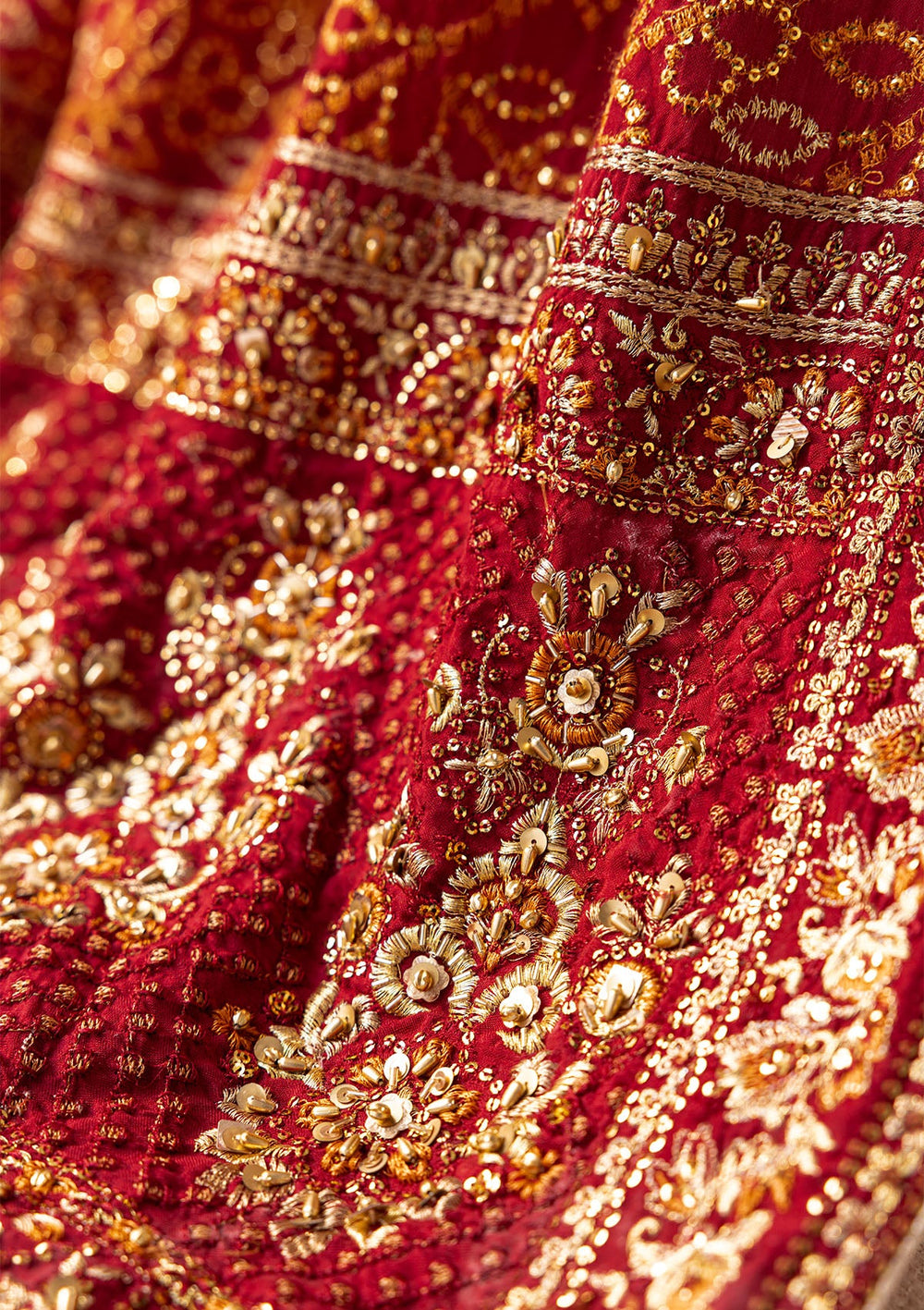 Aik Atelier – Red Silk WDB25 Style