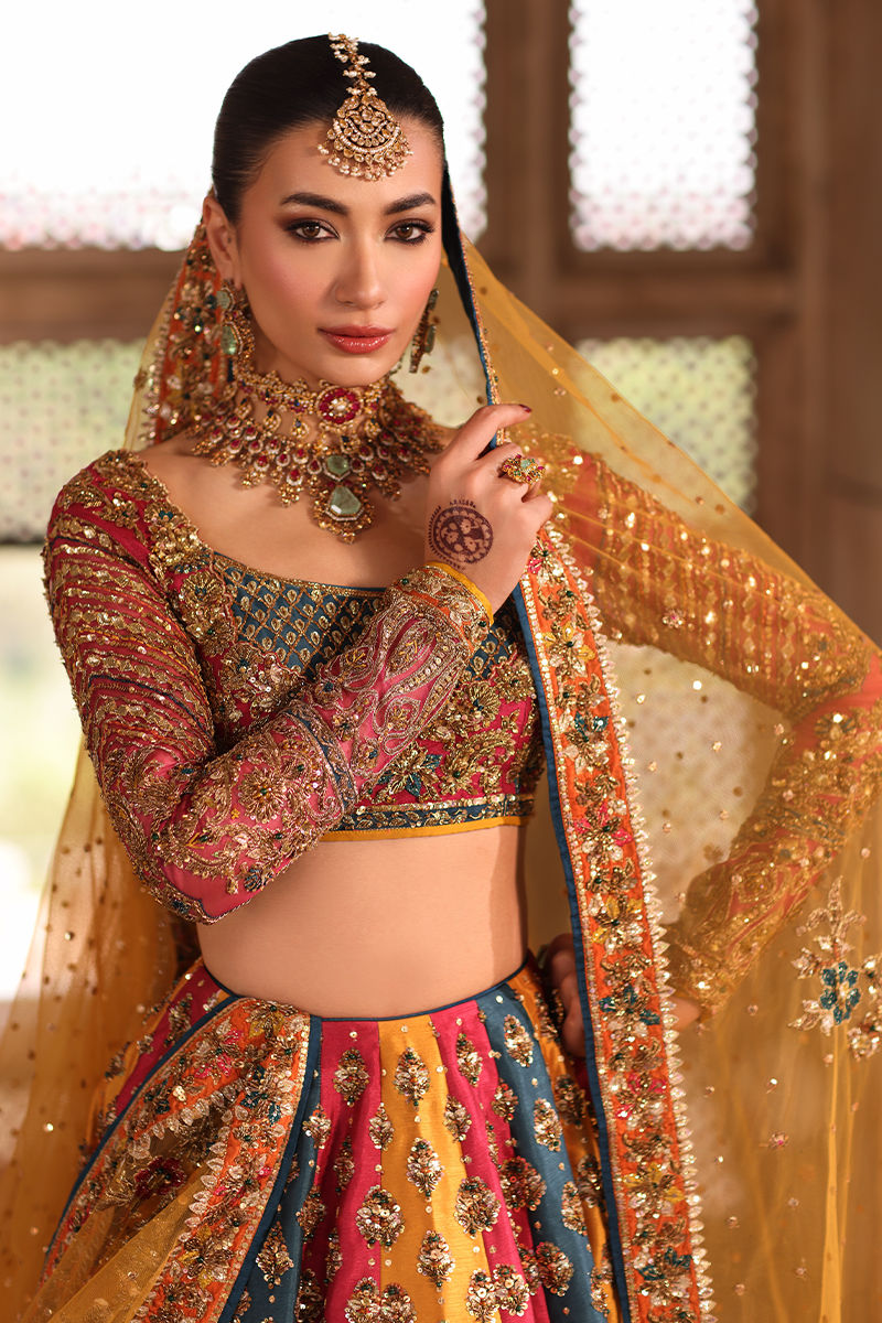 Aisha Imran – Zardan Style