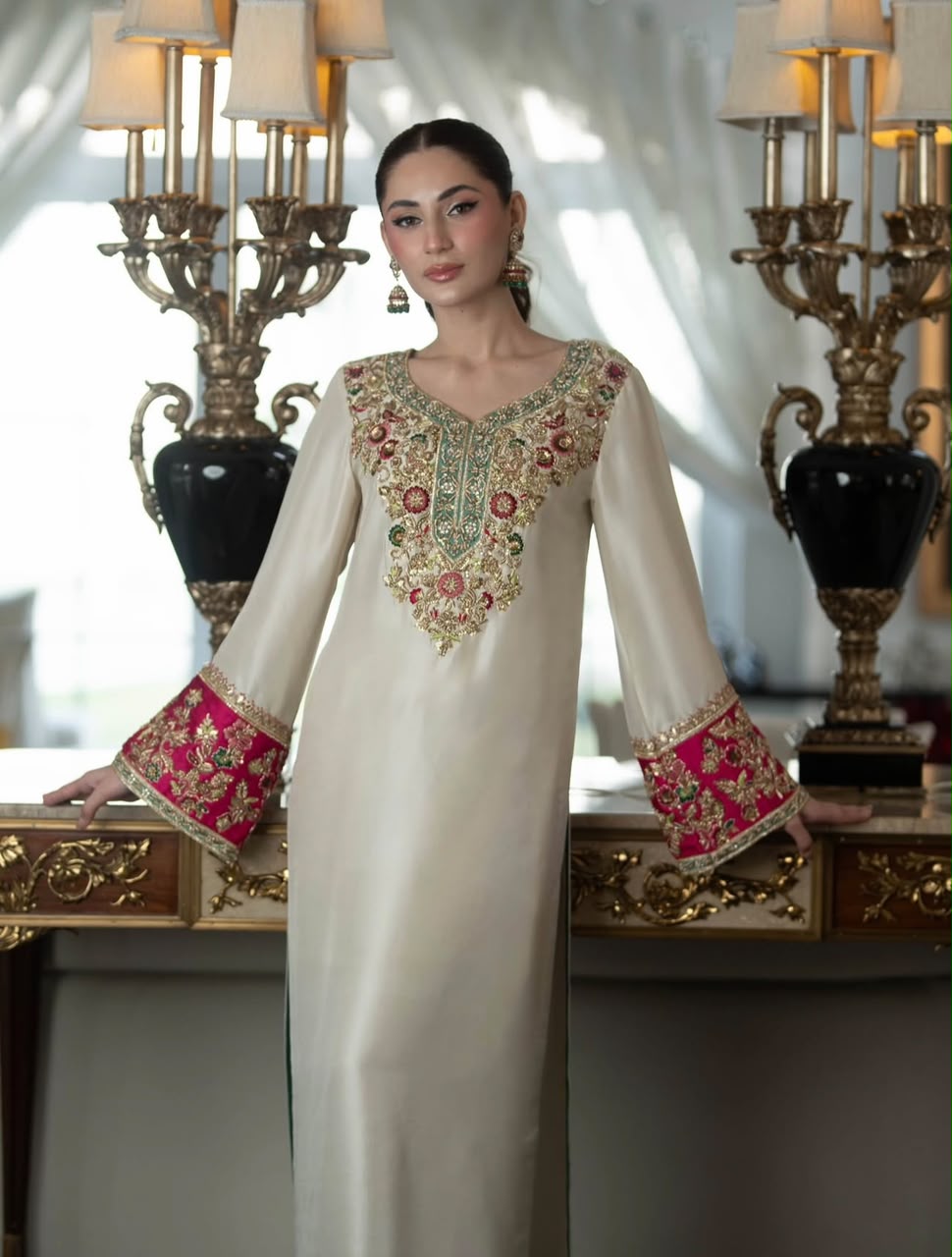 Aleena Khan Noor e Nazar Style