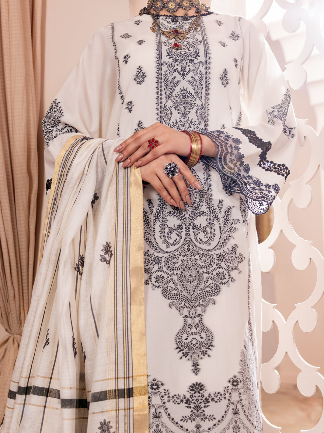 Off White Jacquard 3Pc Unstitched - ALP-3PS-1906