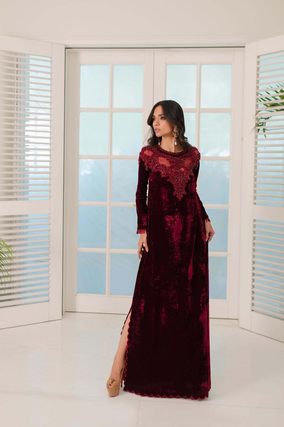 https://cdn.shopify.com/s/files/1/0923/1931/8403/files/amani-regalia-kaftan-by-alizay-saad-612644_37548e59-daf4-43c0-9163-20b15d22610d.jpg?v=1756725178