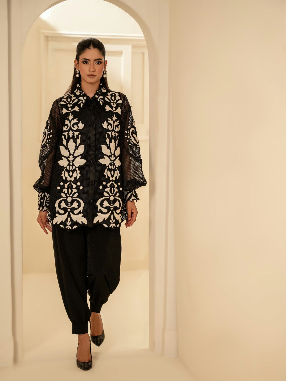 Lea '26 - Ambre - Black