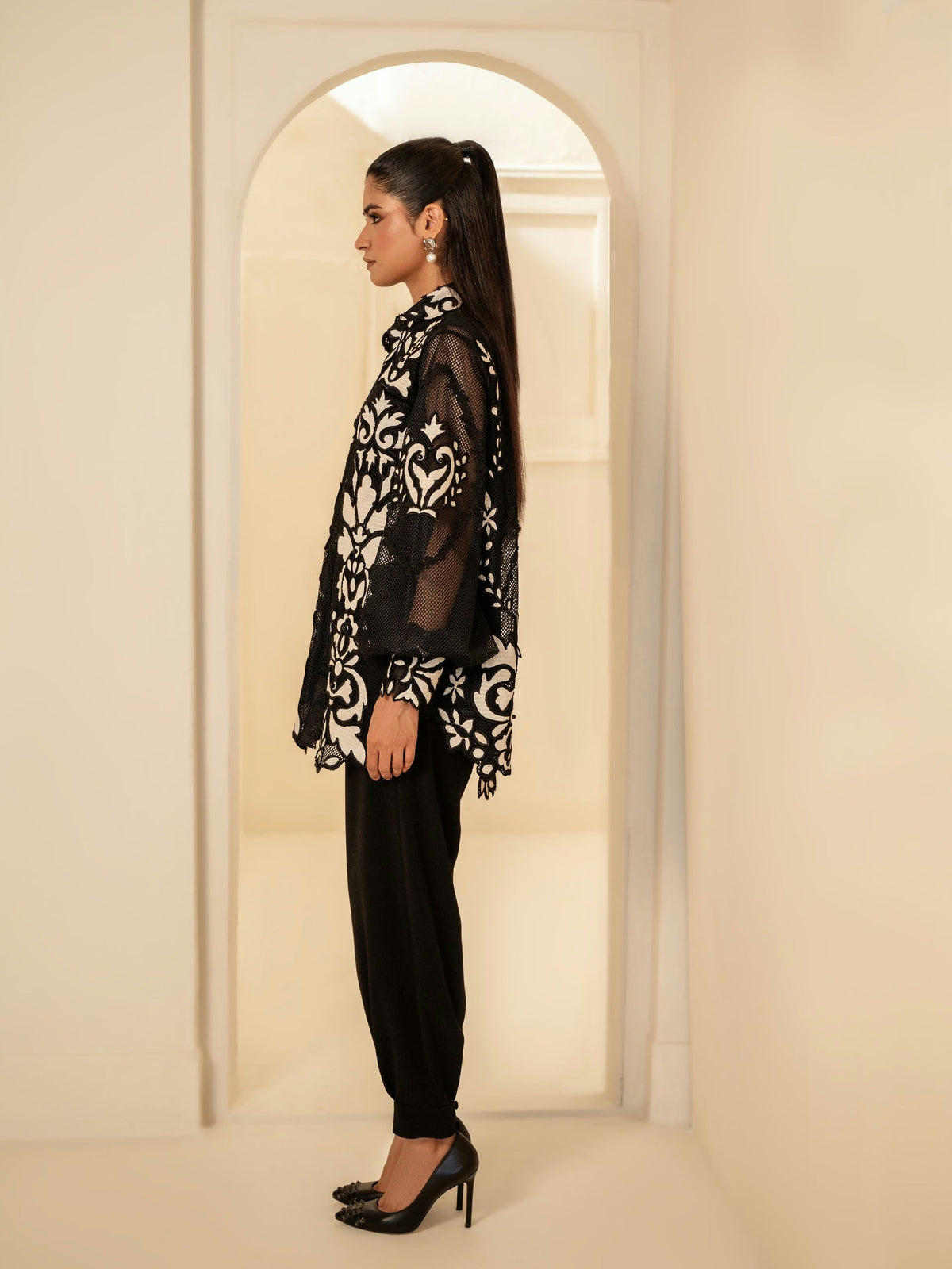 Lea '26 - Ambre - Black