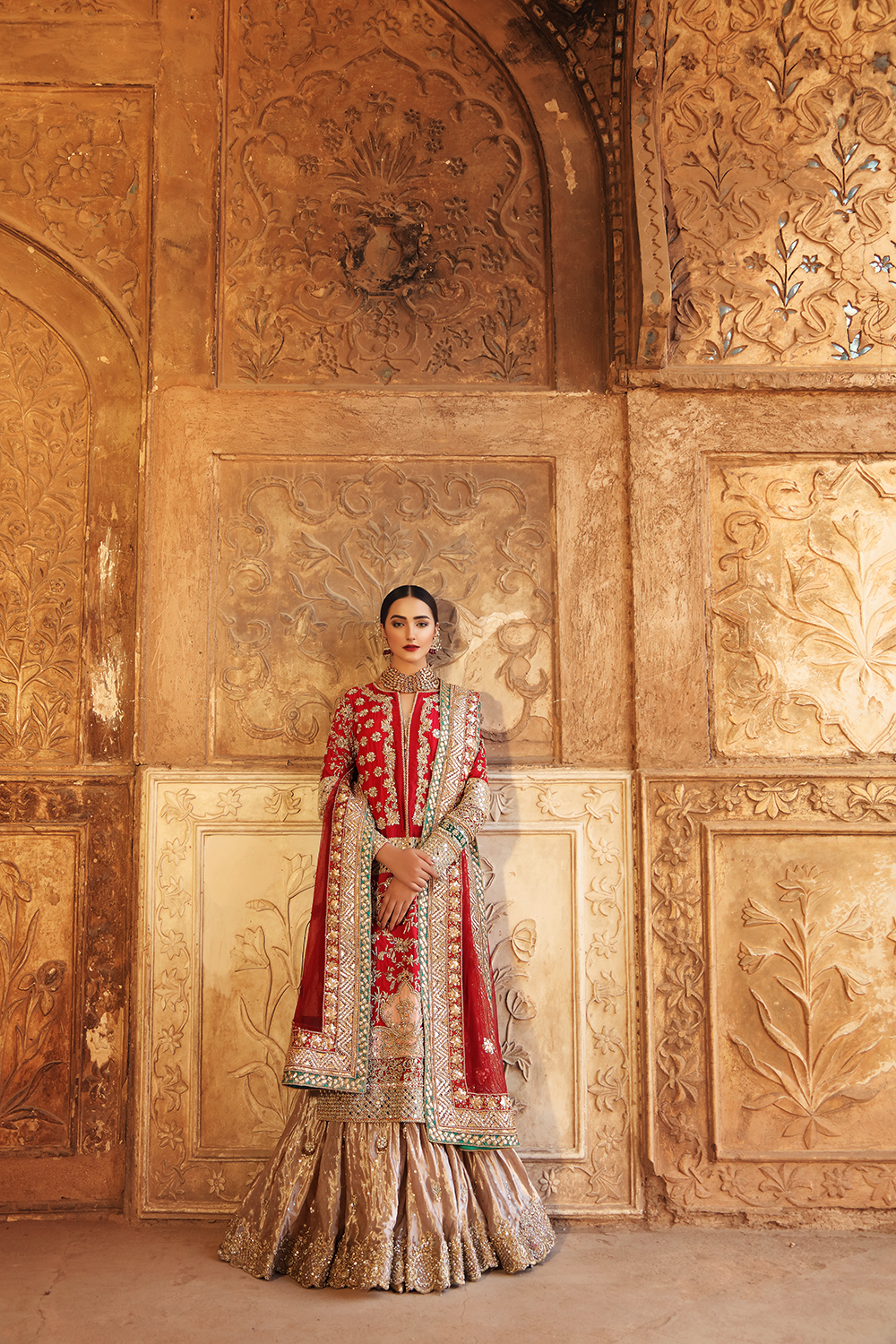 https://cdn.shopify.com/s/files/1/0560/5431/7229/products/anarkali-sumairaaurangzeb-952125.png?v=1664394733