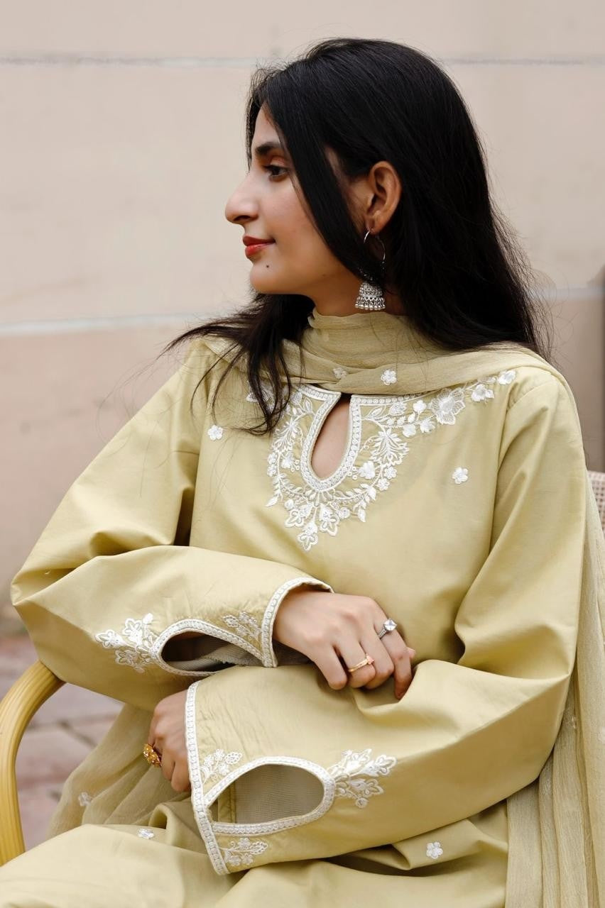 Apple Mist Lawn Suit | White Floral Embroidery 3 Piece Casual Wear
