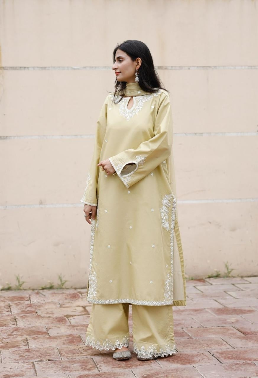 Apple Mist Lawn Suit | White Floral Embroidery 3 Piece Casual Wear