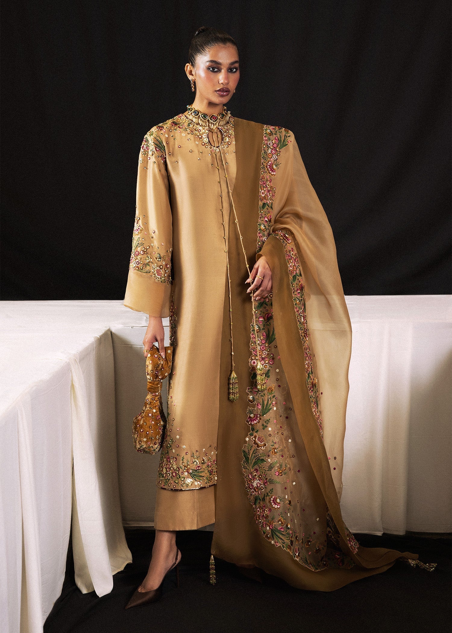 Hussain Rehar – Aurelia Style