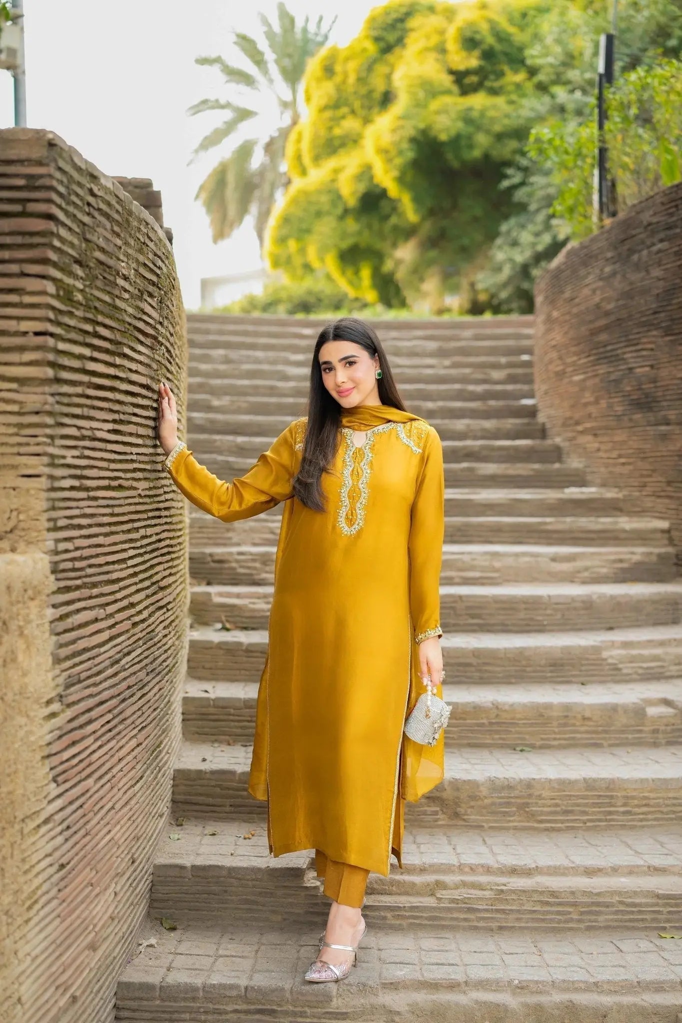 https://cdn.shopify.com/s/files/1/0923/1931/8403/files/ayzal-eid-series-25-by-alizay-saad-300466_1b1a3f8b-dee1-448a-8ec2-4947623a7706.jpg?v=1756725207