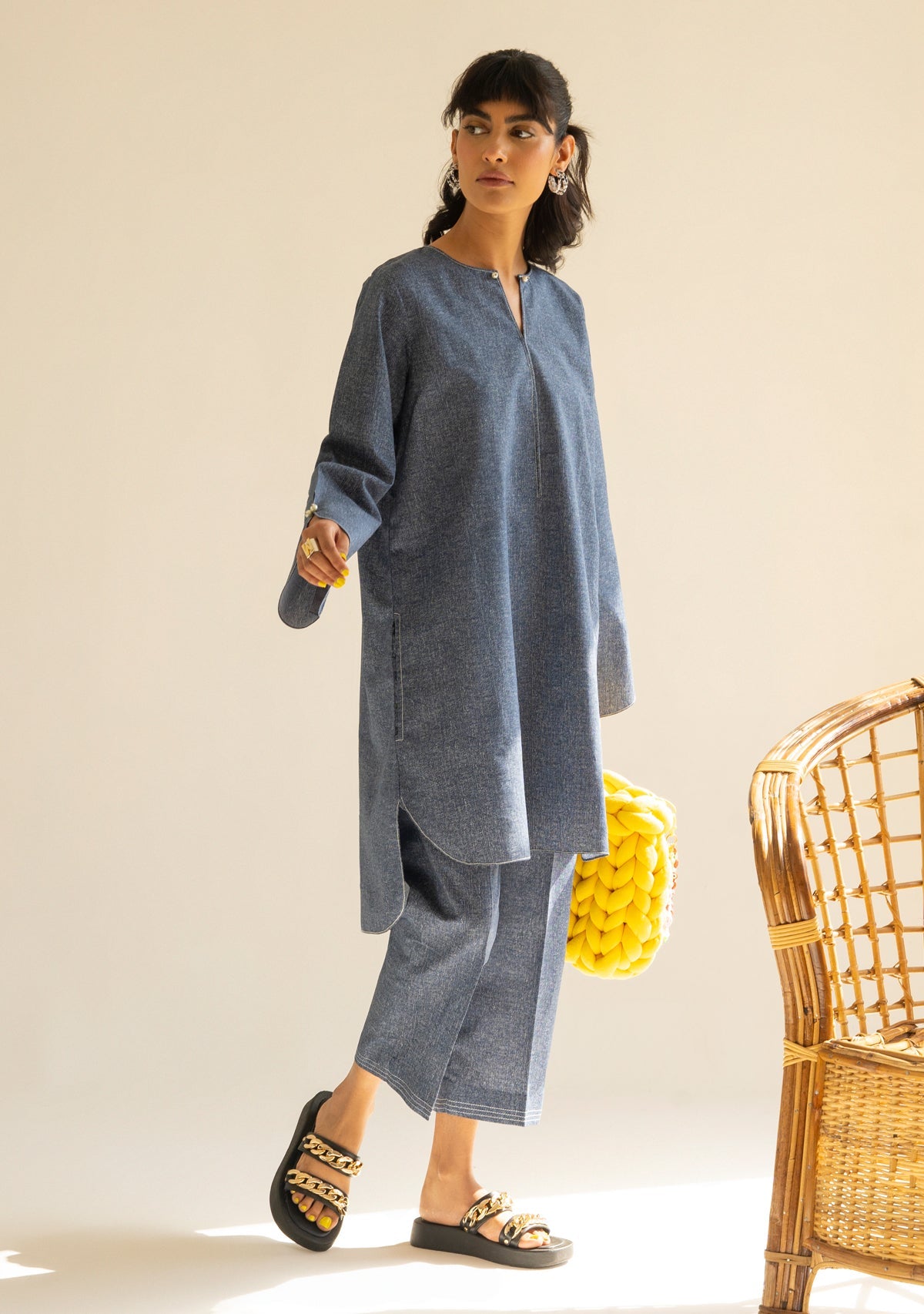https://cdn.shopify.com/s/files/1/0524/2070/6504/products/azar1_68fc401a-1ab1-4433-a483-69f9cd94a8c3.jpg?v=1752232761