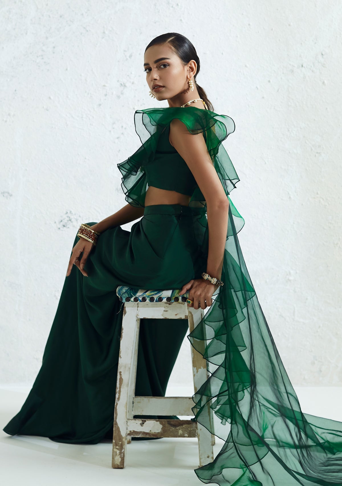 https://cdn.shopify.com/s/files/1/0524/2070/6504/products/azinsaree3.jpg?v=1752232753